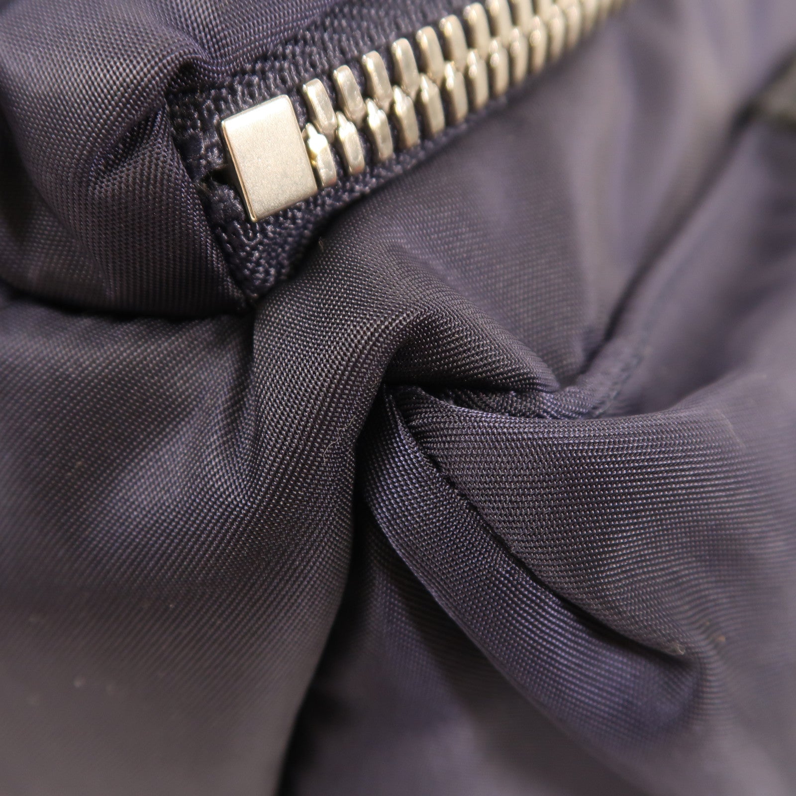 BURBERRY 尼龍Backpack銀扣背包