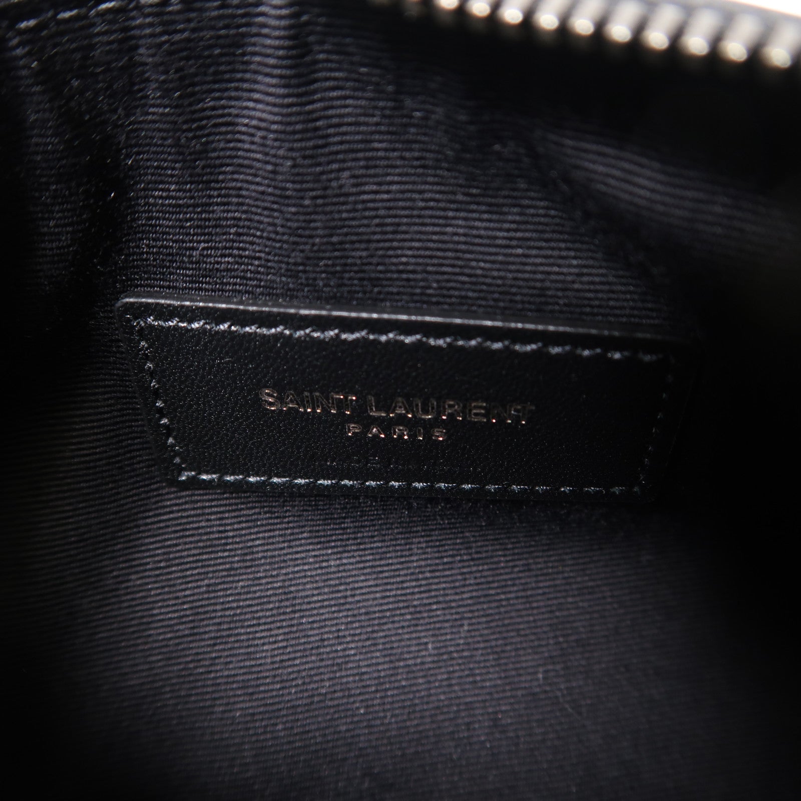 SAINT LAURENT 【激減優惠】牛皮皮革Pouch銀扣手拿包黑色