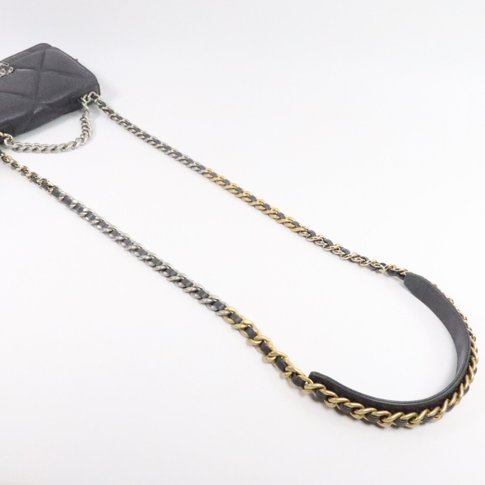 CHANEL 羊皮皮革19 Wallet On Chain鏈帶手挽肩背兩用袋