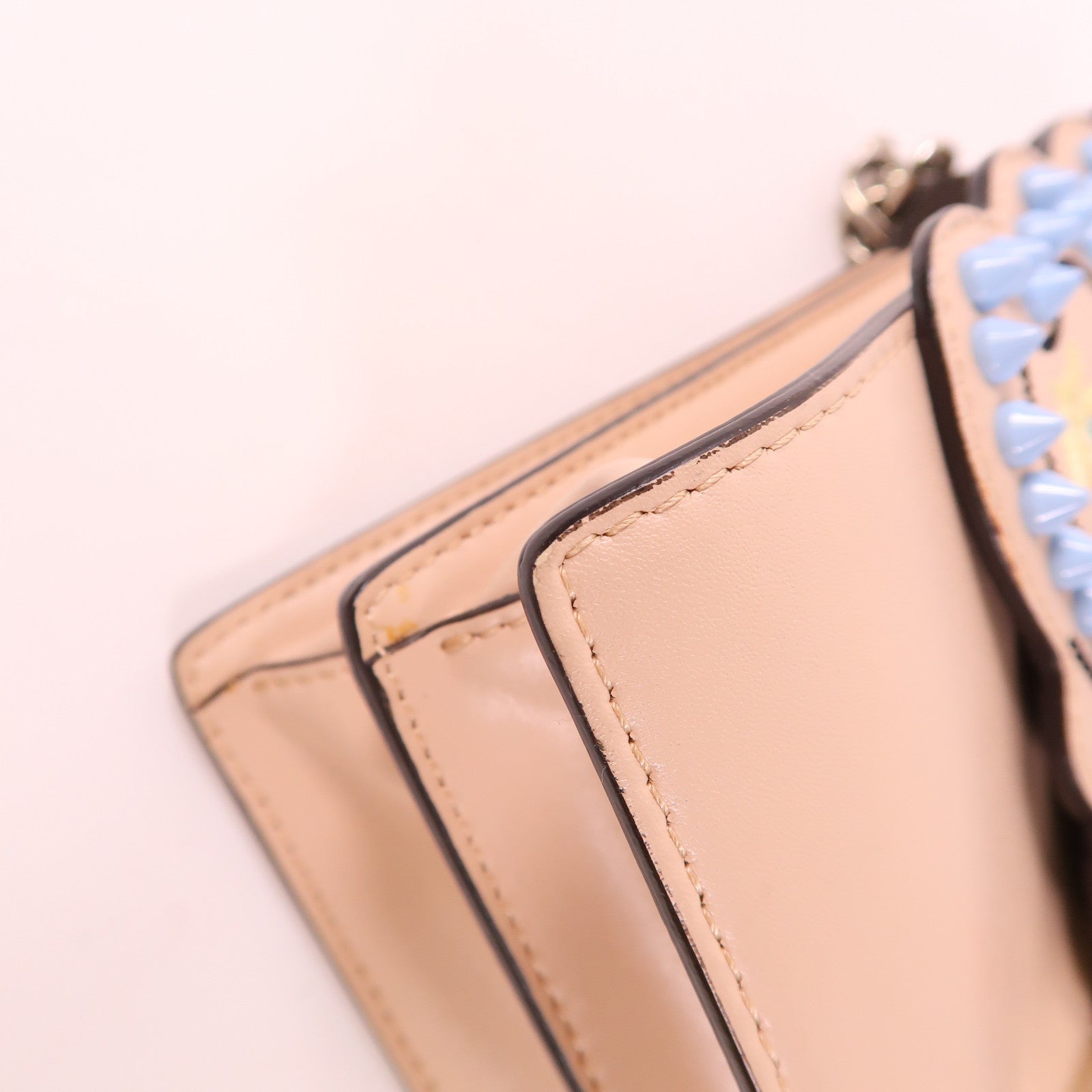 FENDI 牛皮皮革Kan I銀扣鏈帶肩背袋