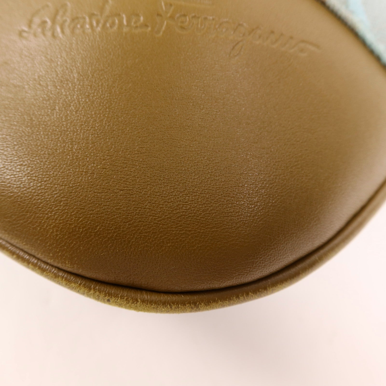 Salvatore Ferragamo 帆布Shoulder Bag金扣肩背袋