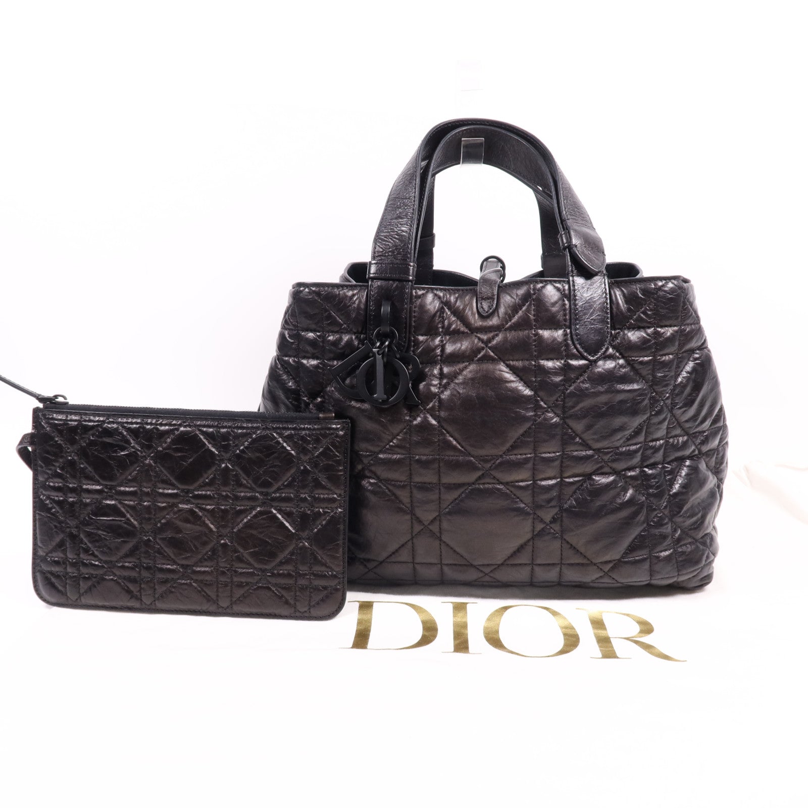 Dior 牛皮皮革Toujours Medium金扣手挽袋