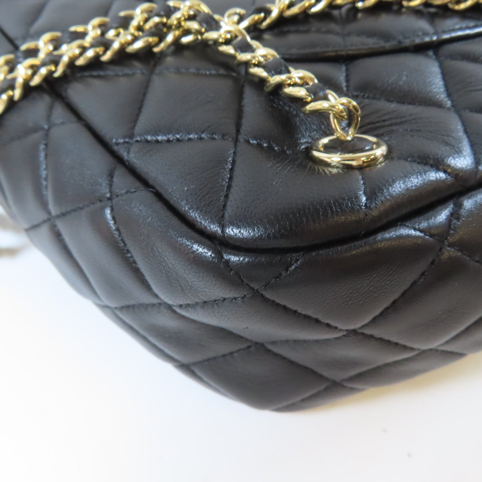 CHANEL 菱格羊皮皮革Matelasse Backpack金扣鏈帶背包黑色