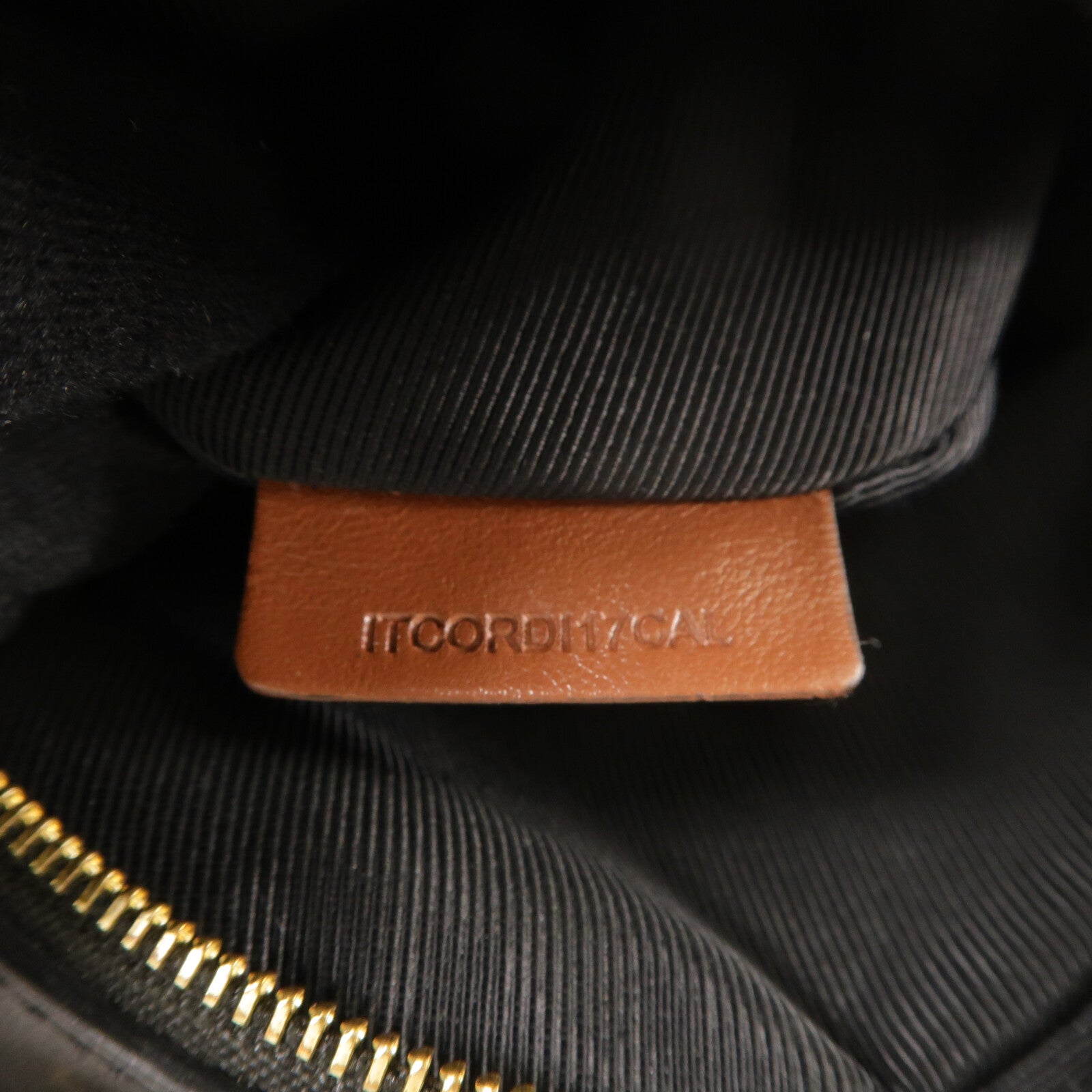 BURBERRY 塗層帆布/牛皮皮革Louise TB肩背袋