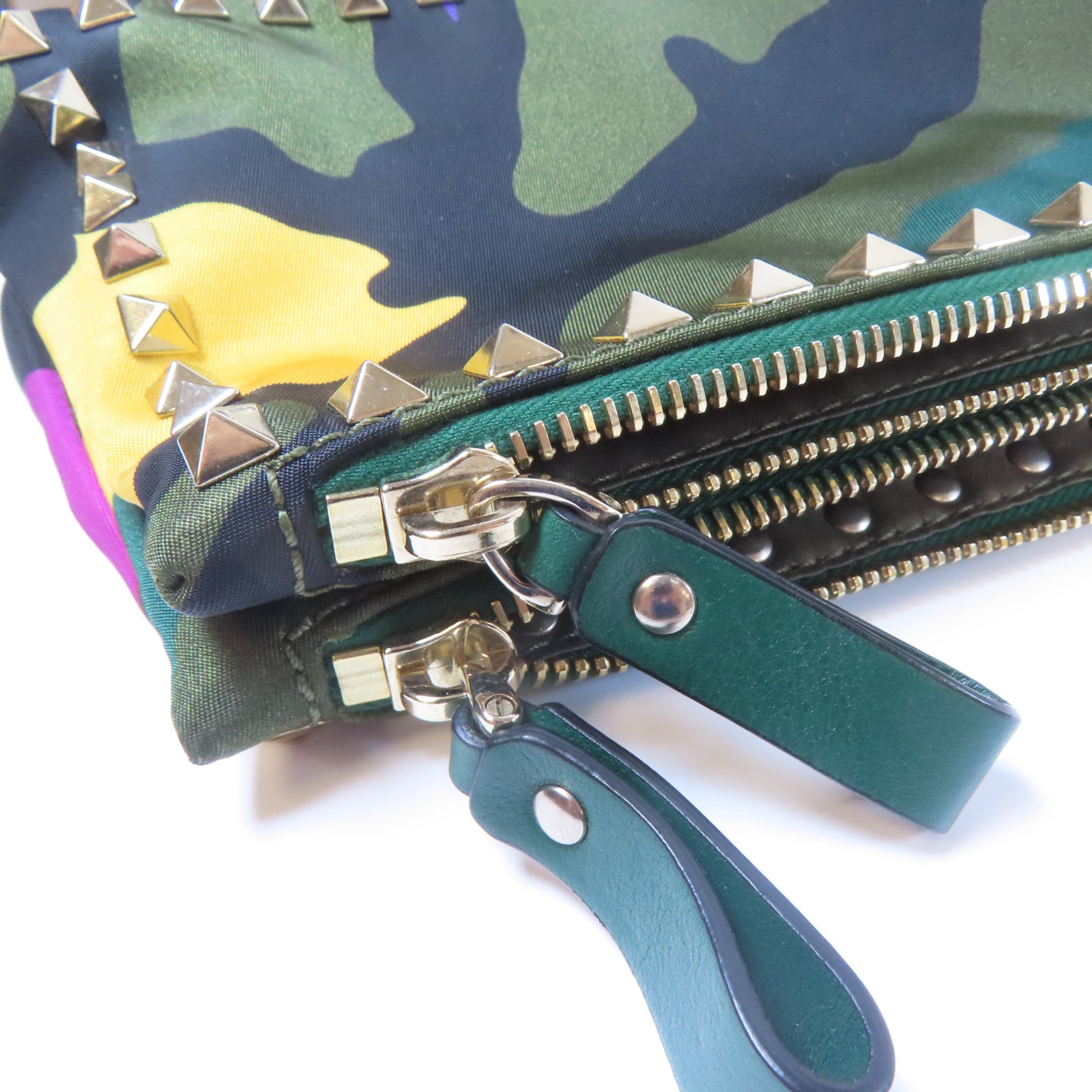 Valentino 【激減優惠】尼龍Clutch Bag金扣手拿包迷彩色