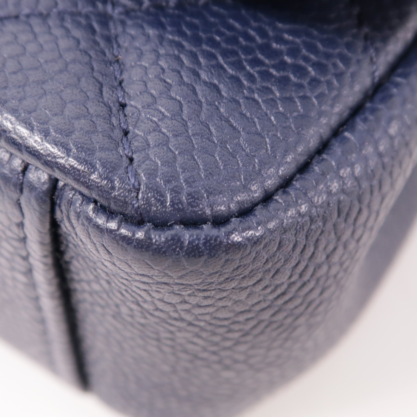CHANEL 牛皮皮革Chain Shoulder金扣鏈帶肩背袋