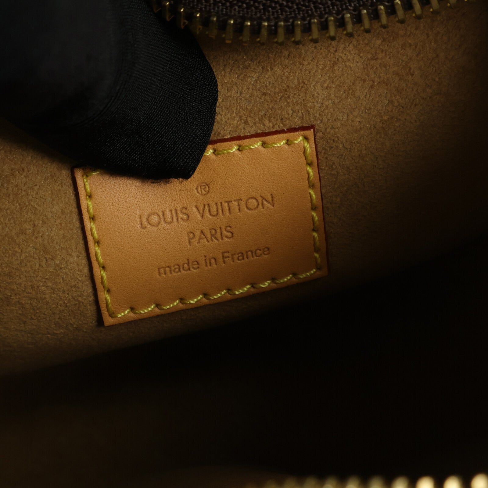 LOUIS VUITTON Monogram Loop肩背袋