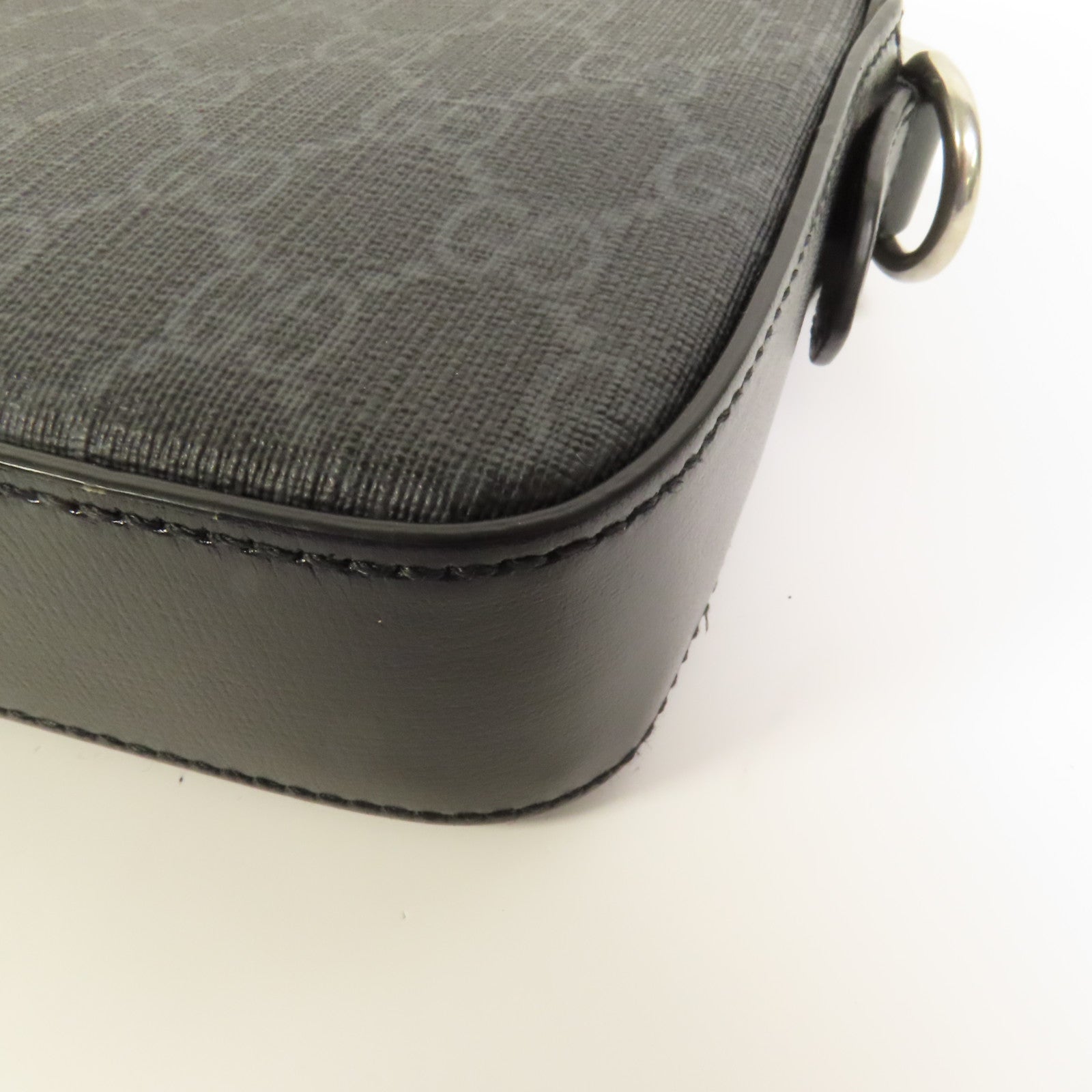 GUCCI 塗層帆布Shoulder Bag銀扣肩背袋