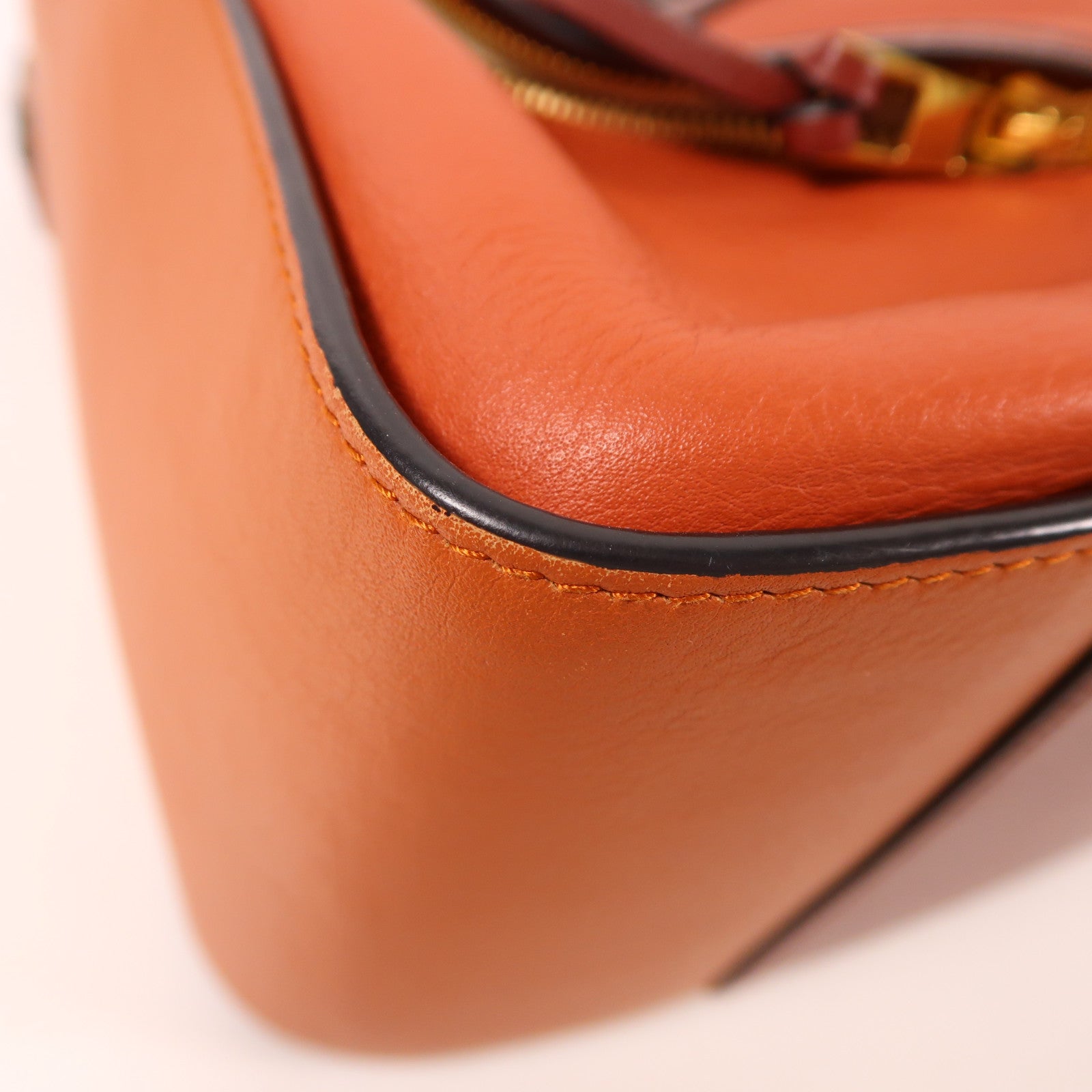 LOEWE 牛皮皮革Hammock金扣手挽肩背兩用袋棕色