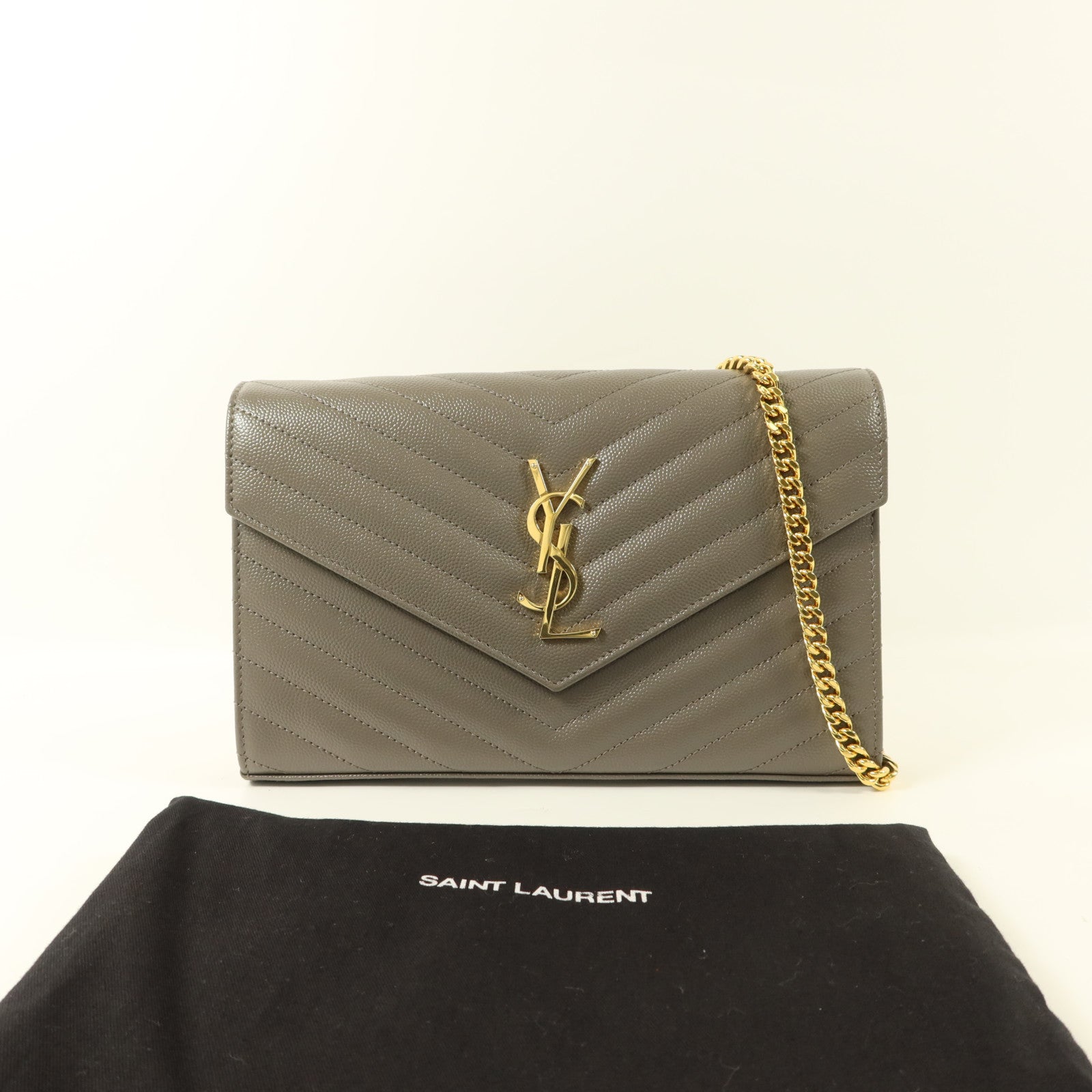 SAINT LAURENT 牛皮皮革Cassandre Envelope鏈帶肩背袋