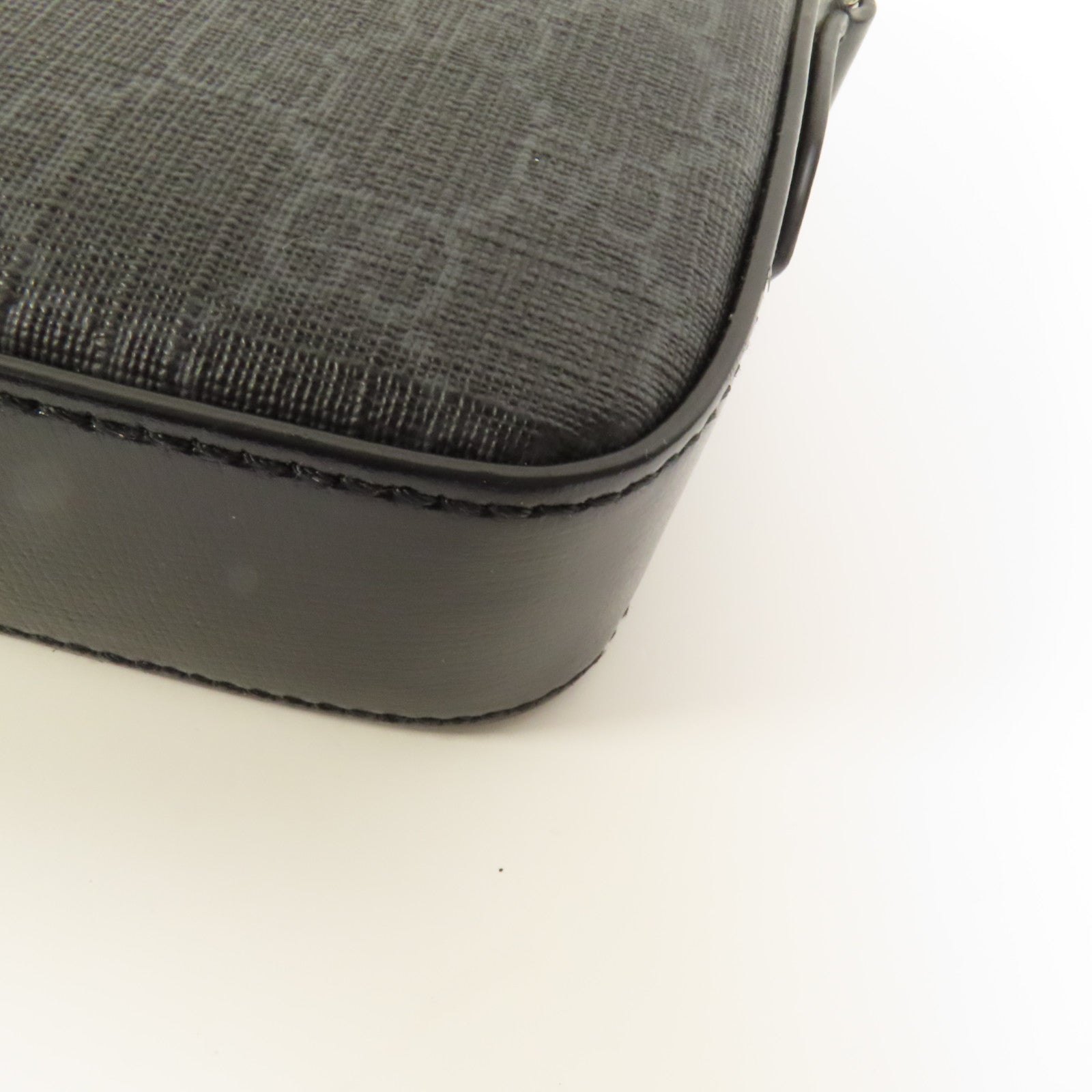 GUCCI 塗層帆布Shoulder Bag銀扣肩背袋