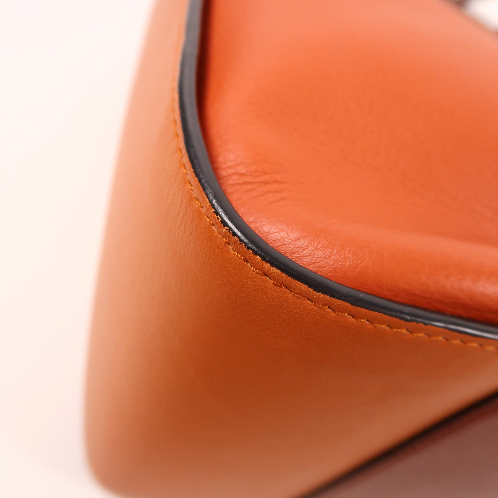 LOEWE 牛皮皮革Hammock金扣手挽肩背兩用袋棕色