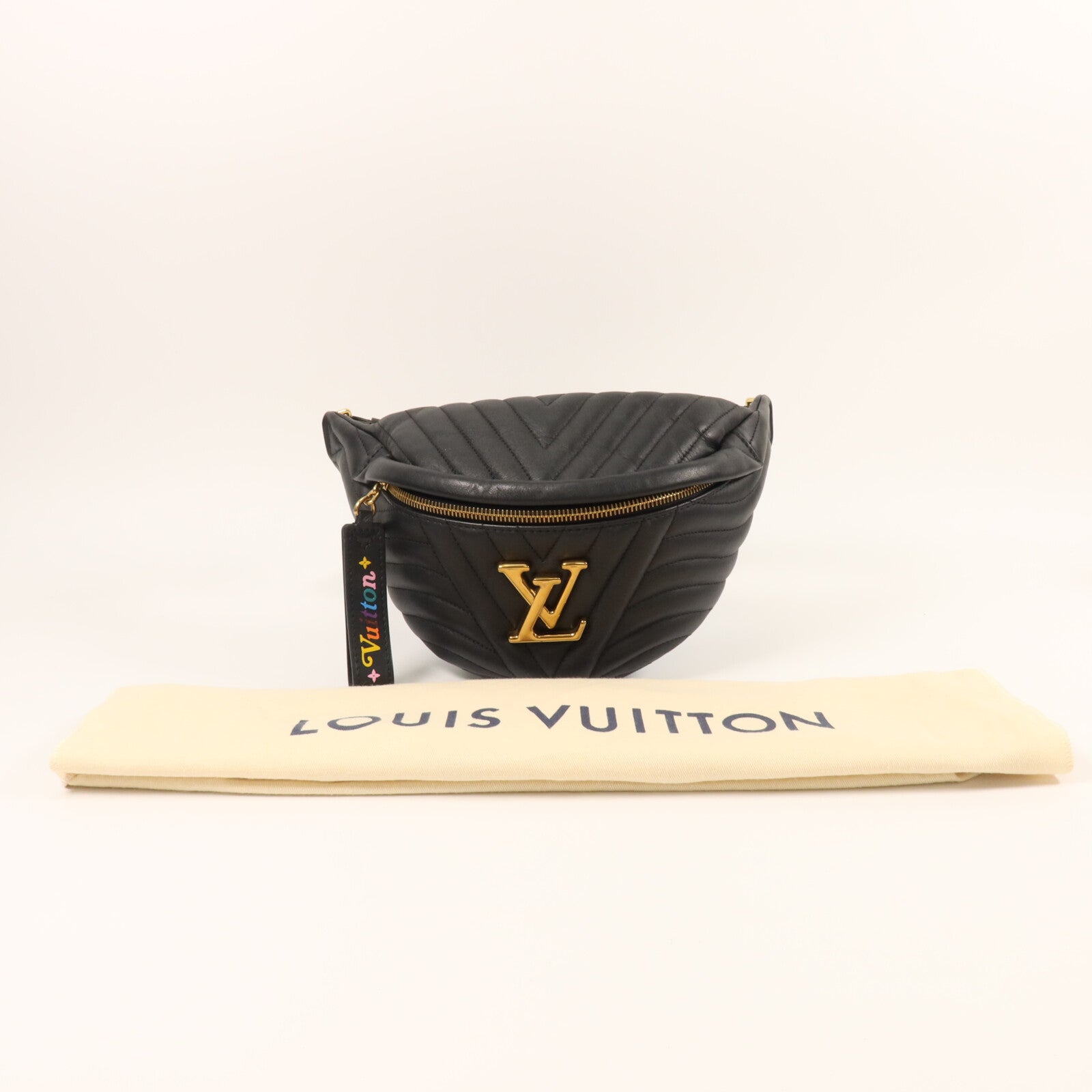 LOUIS VUITTON 牛皮皮革New Wave Bumbag腰包