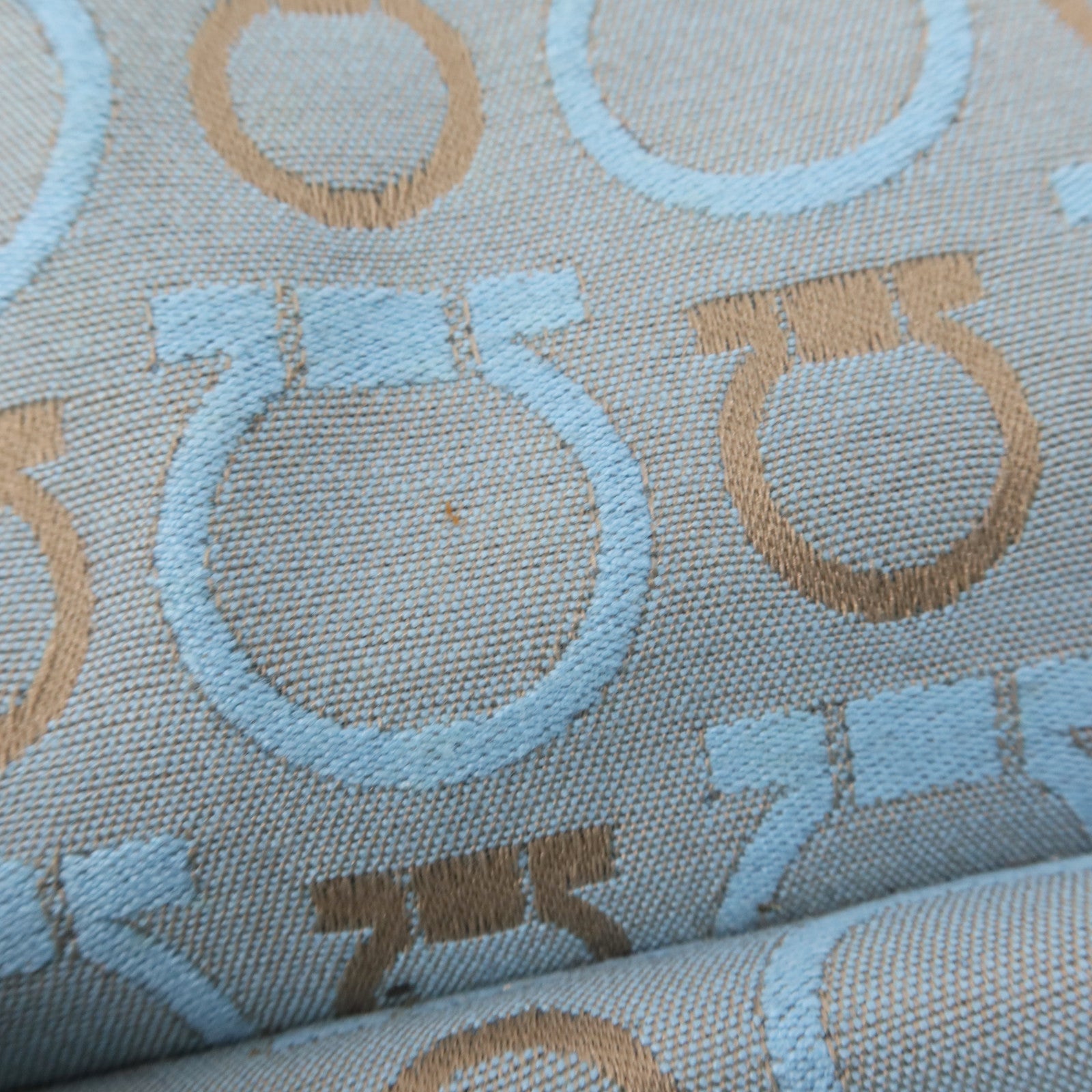 Salvatore Ferragamo 帆布Shoulder Bag金扣肩背袋