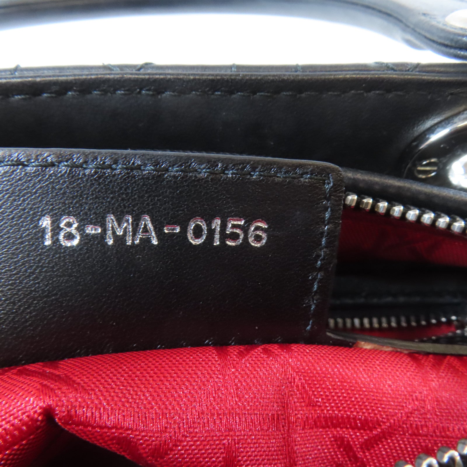 Dior 牛皮皮革Lady Dior Medium 2 Way Bag銀扣手挽肩背兩用袋黑色