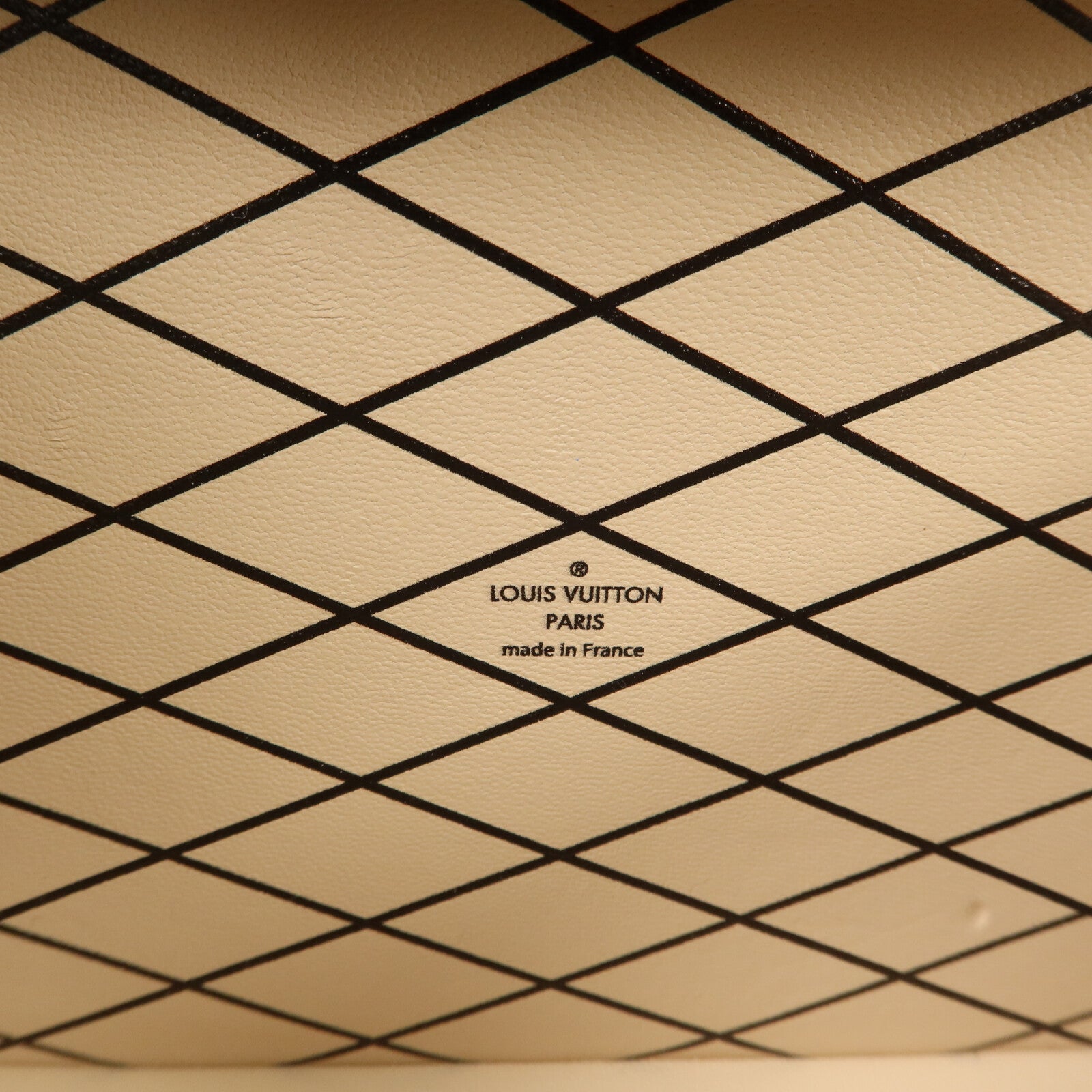 LOUIS VUITTON Monogram Reverse Petite Malle金扣肩背袋