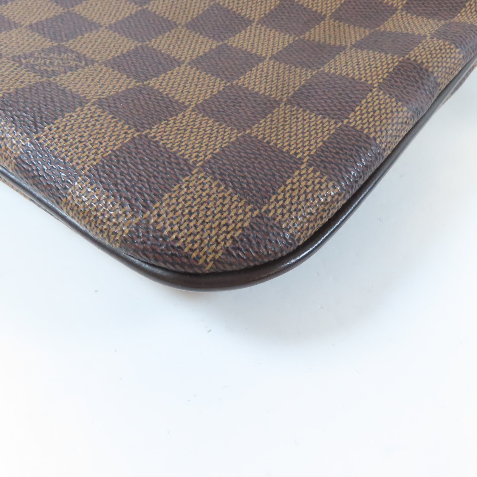 LOUIS VUITTON Damier Ebene Clifton金扣肩背袋啡色