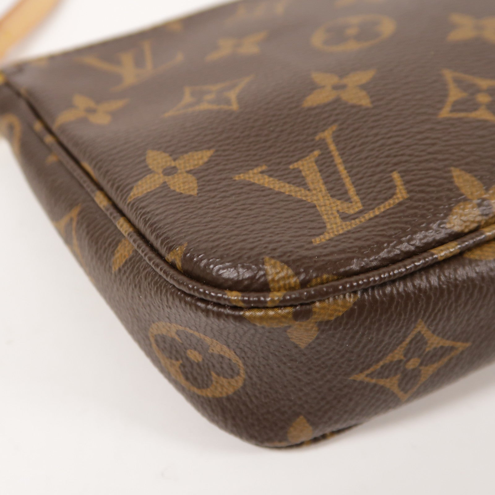 LOUIS VUITTON Monogram Pochette Accessoires金扣手拿包