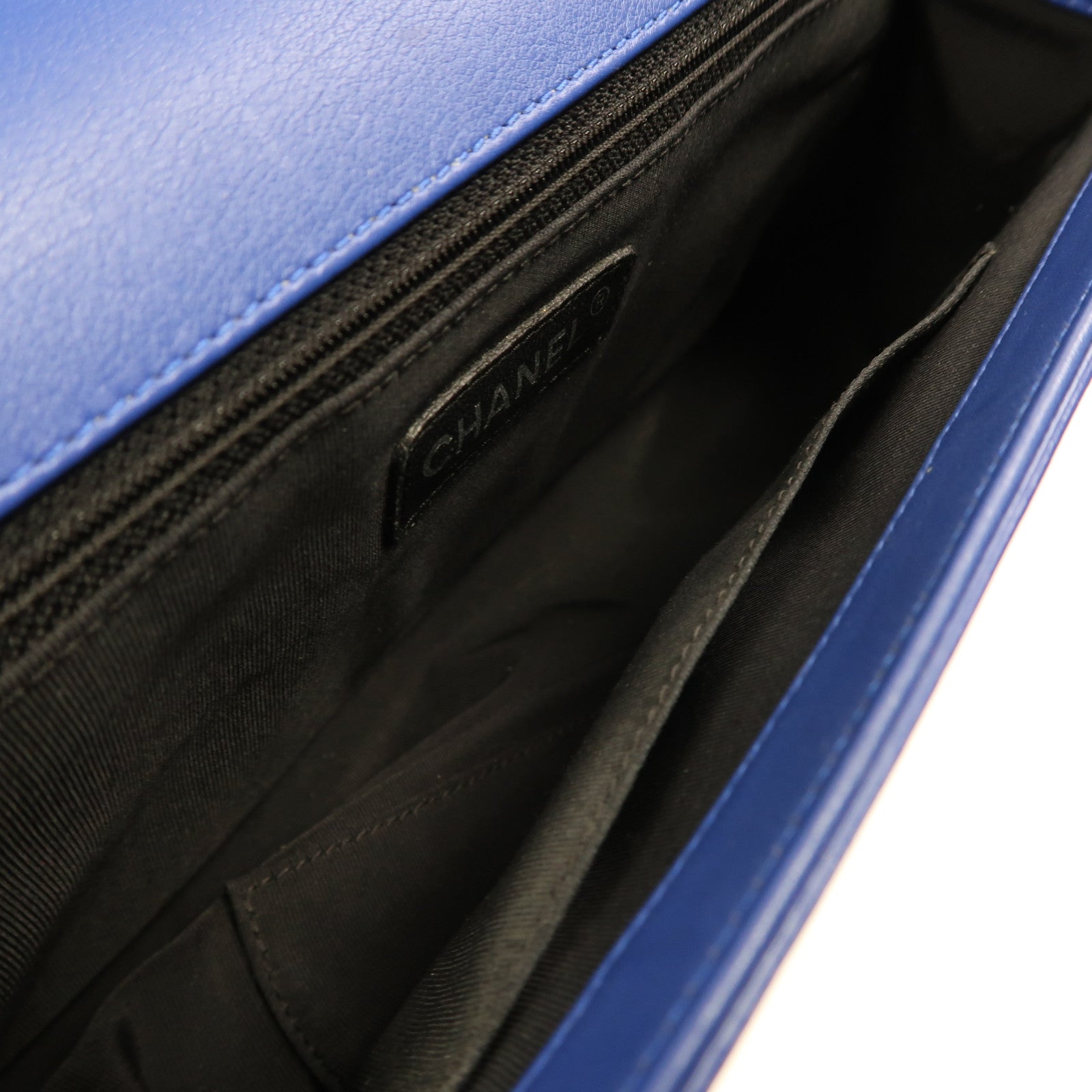 CHANEL CC SHW Boy 28 Chain Shoulder Bag Patent Leather Blue