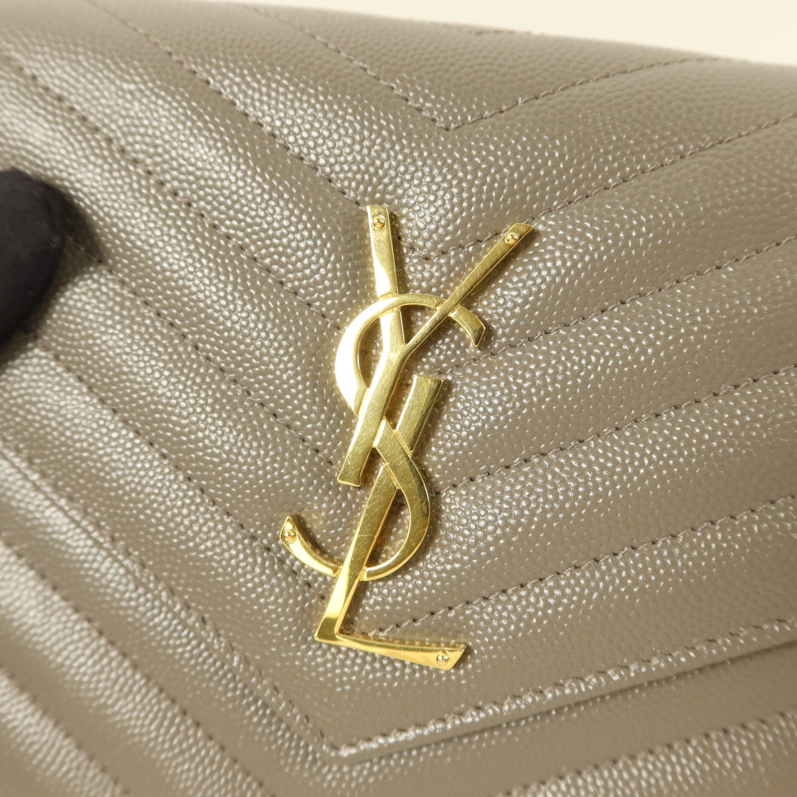 SAINT LAURENT 牛皮皮革Cassandre Envelope鏈帶肩背袋