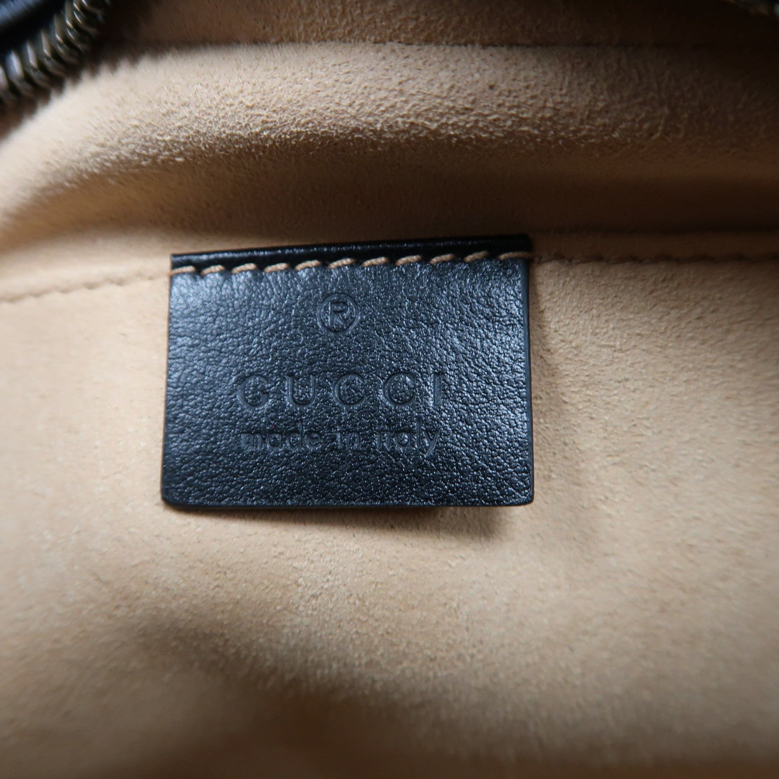GUCCI 牛皮皮革GG Marmont金扣鏈帶肩背袋黑色