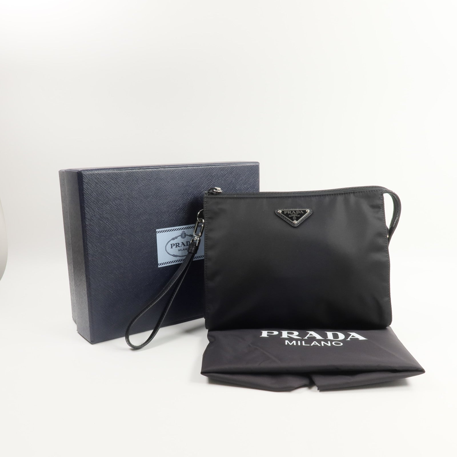 PRADA 尼龍Re-Nylon Pouch手拿包