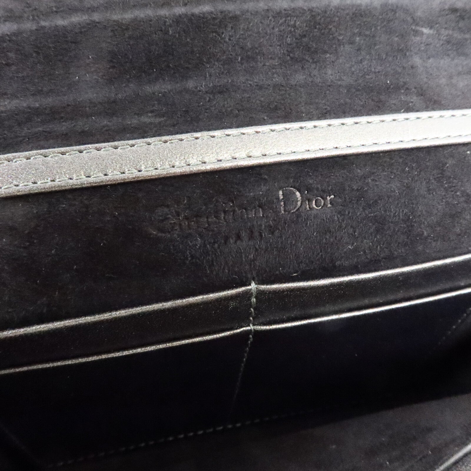 Dior 牛皮皮革Wallet On Cahin手拿包