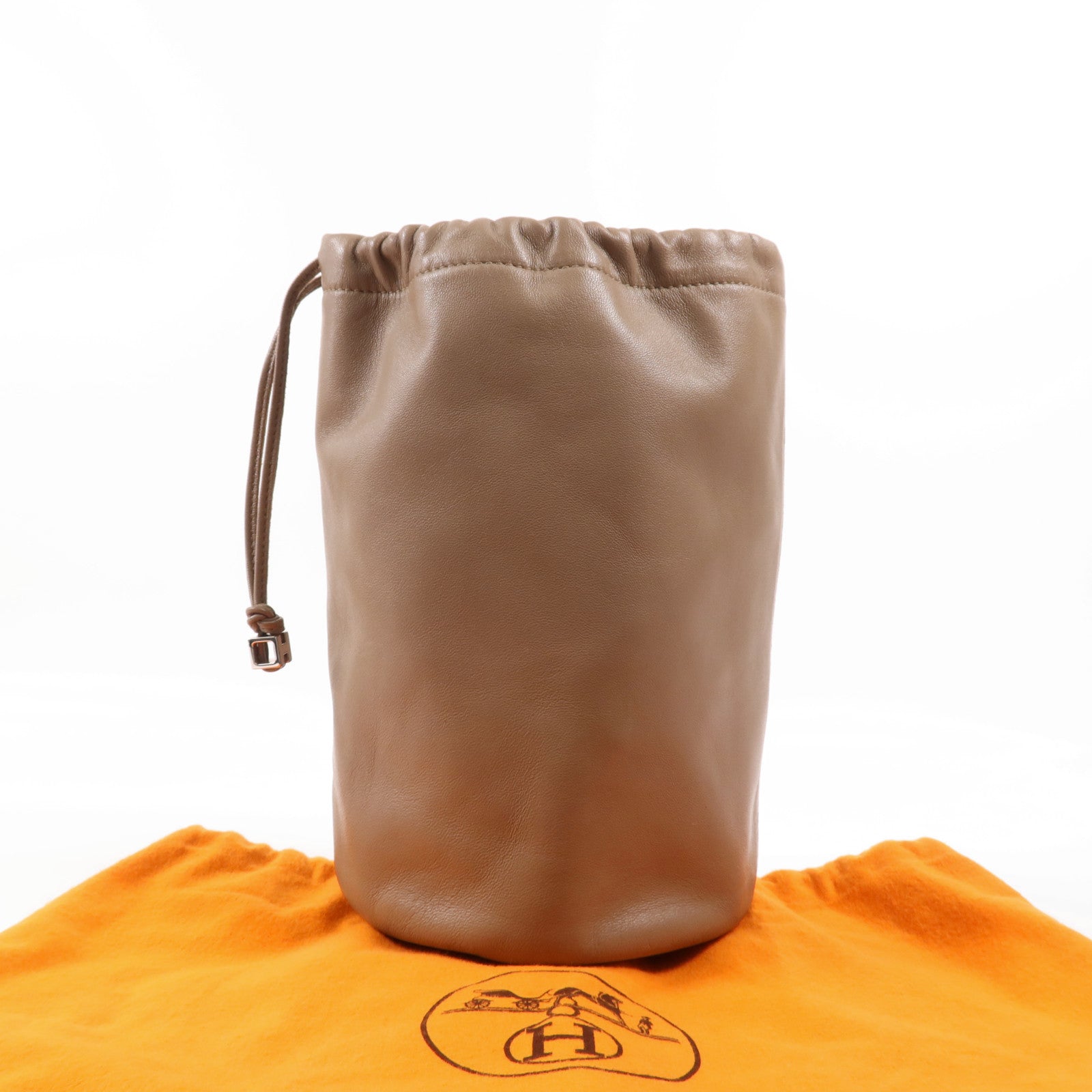 HERMES Milo皮革Bucket Bag銀扣手拿包Etoupe