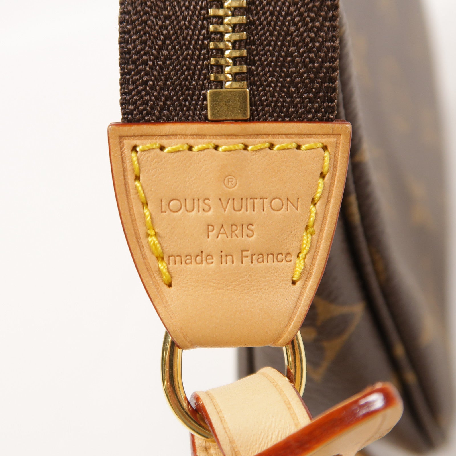 LOUIS VUITTON Monogram Pochette Accessoires金扣手拿包