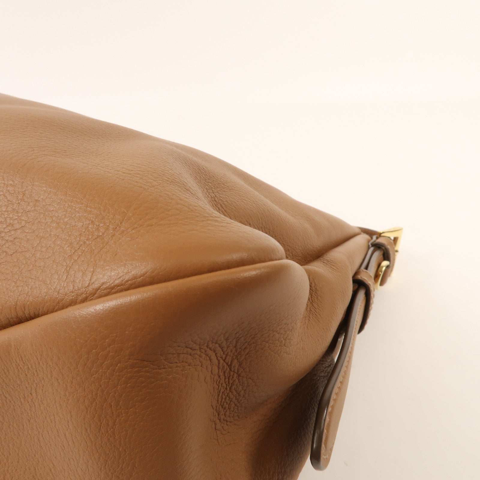 PRADA 牛皮皮革Aimee Medium Shoulder Bag金扣肩背袋