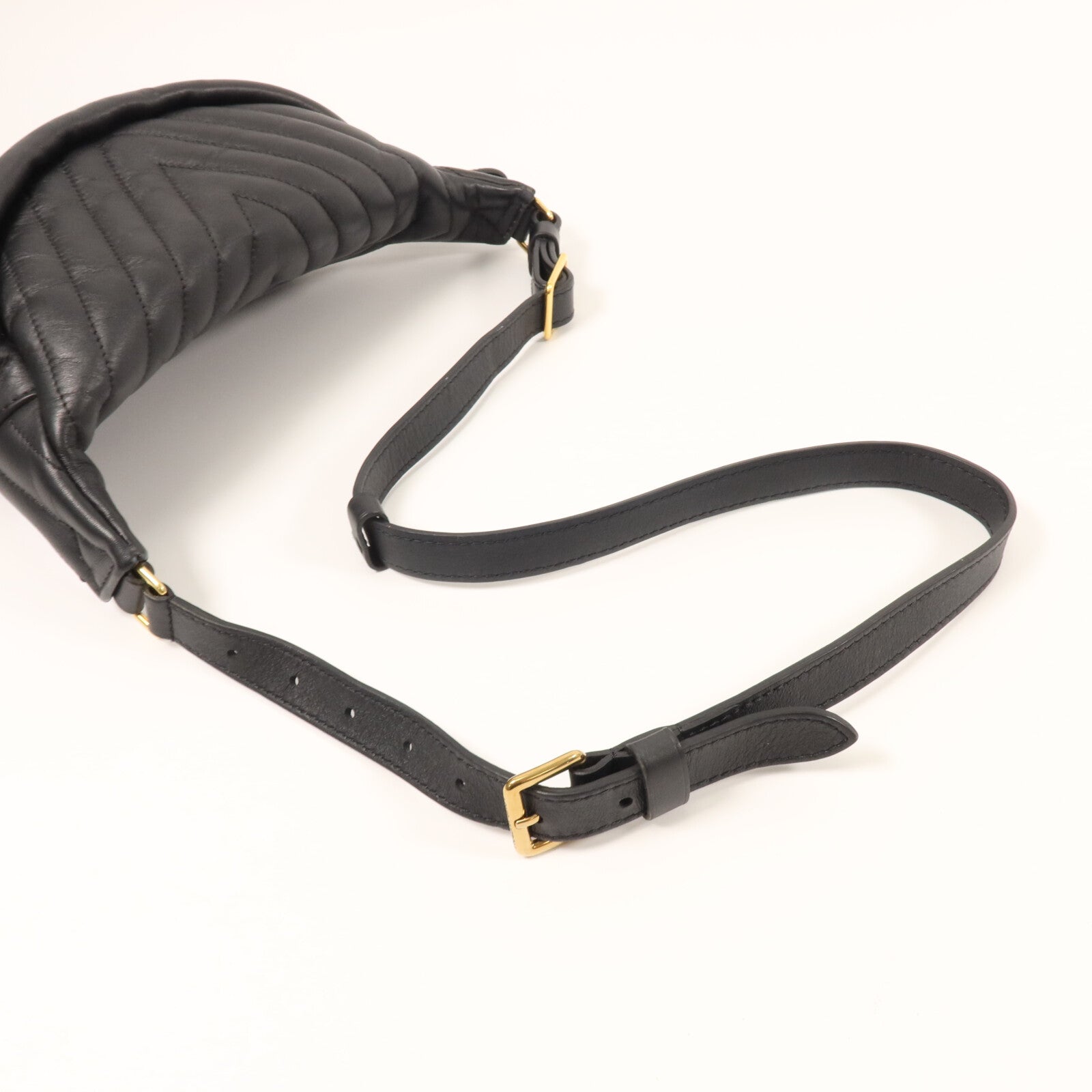 LOUIS VUITTON 牛皮皮革New Wave Bumbag腰包