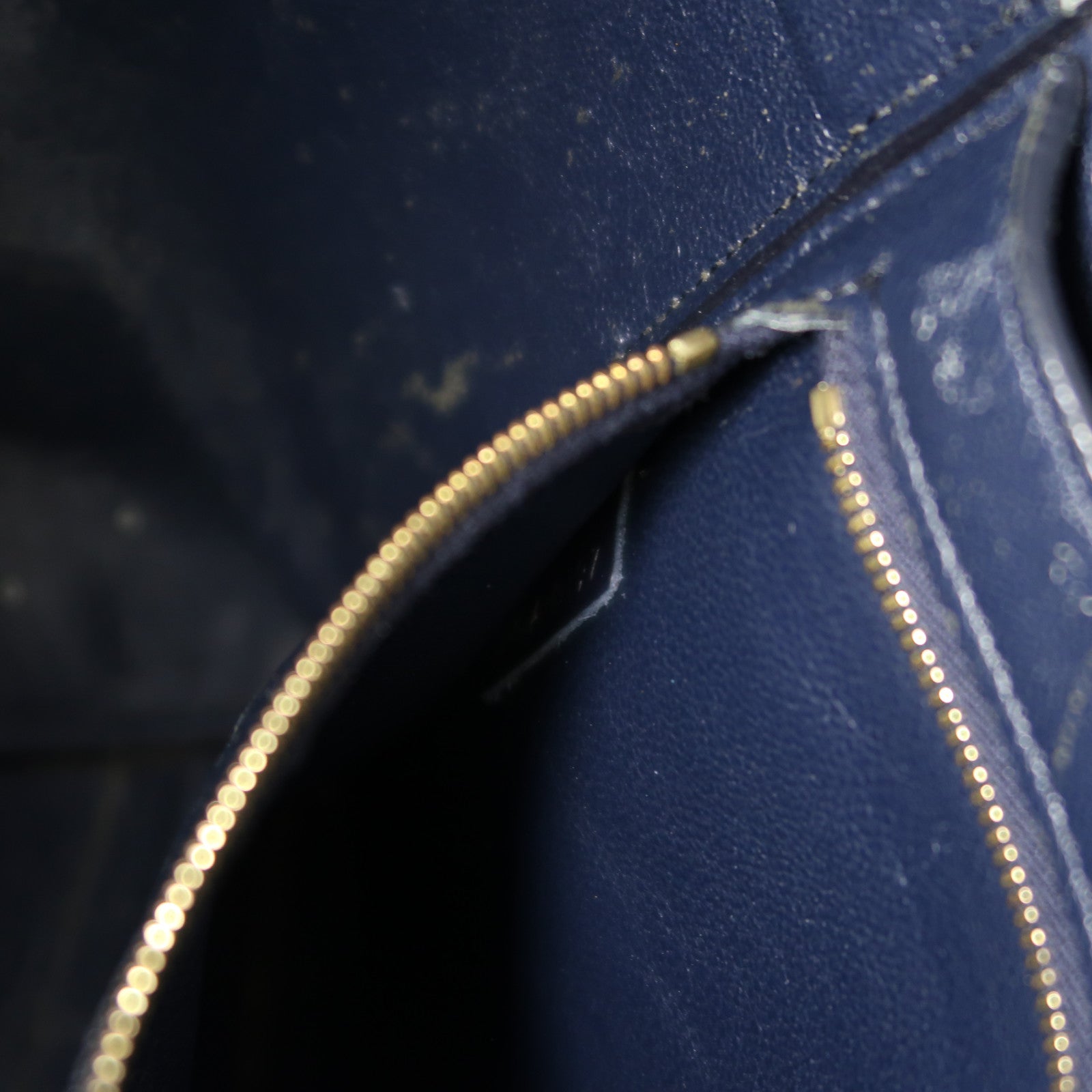 CELINE 牛皮皮革Shoulder Bag金扣肩背袋
