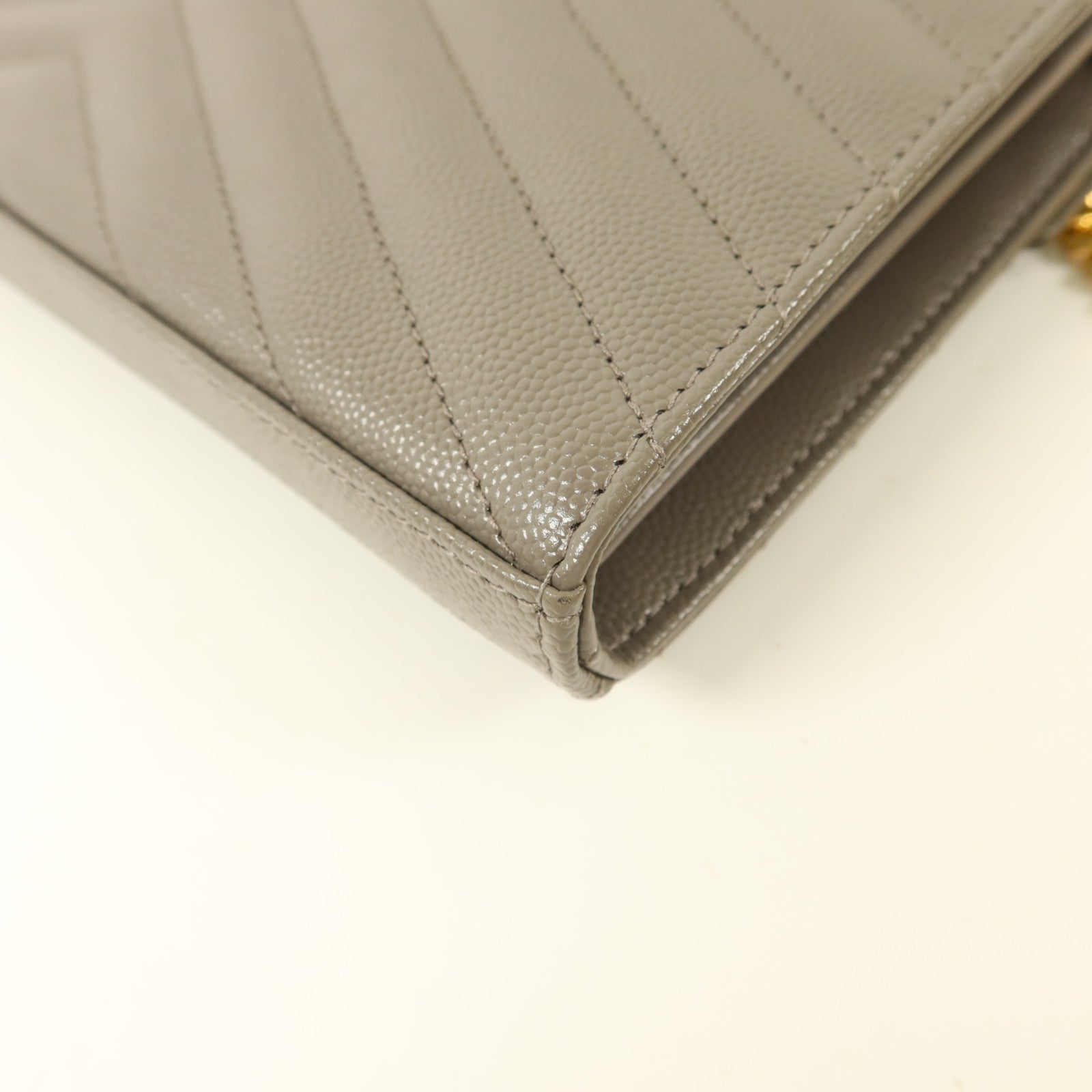 SAINT LAURENT 牛皮皮革Cassandre Envelope鏈帶肩背袋