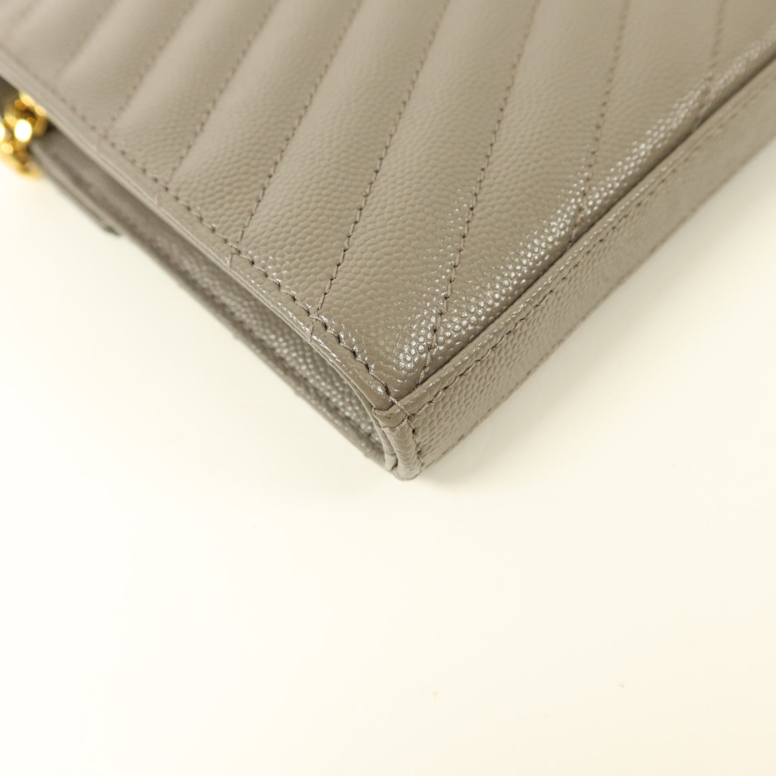 SAINT LAURENT 牛皮皮革Cassandre Envelope鏈帶肩背袋