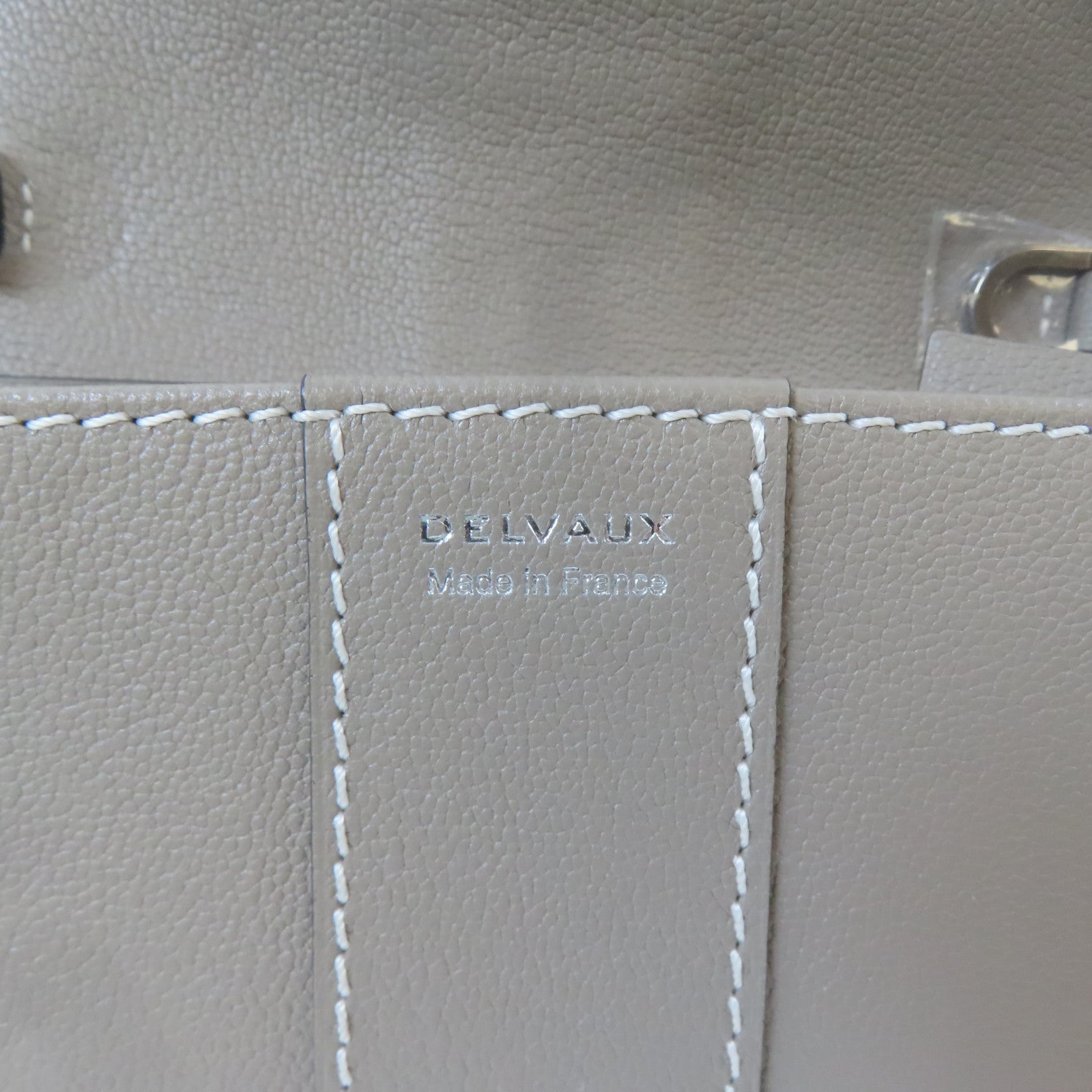 SELECTION 【激減優惠】牛皮皮革Delvaux Brillant Long Wallet Chain銀扣鏈帶肩背袋灰色