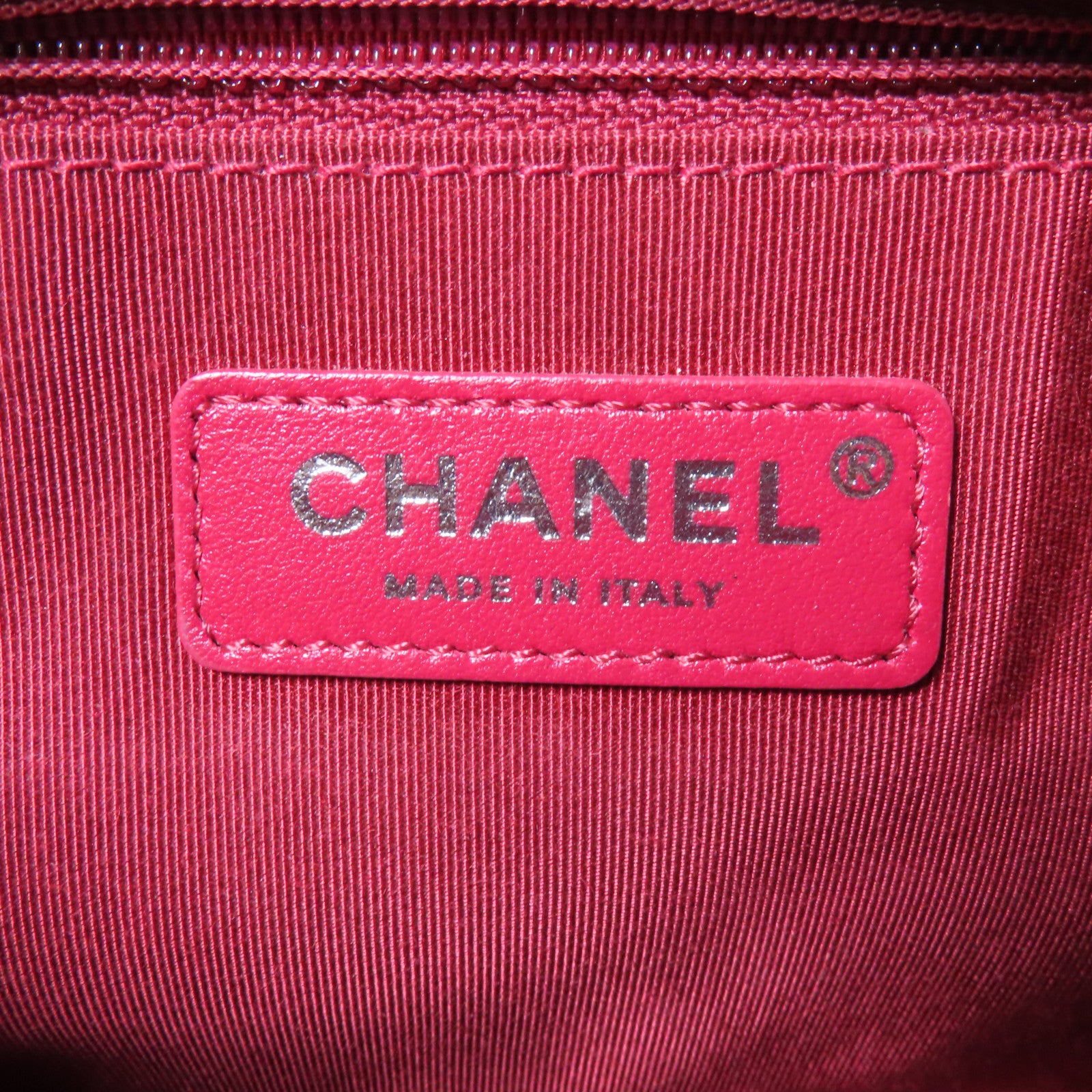 CHANEL 菱格牛皮皮革Gabrielle金扣/銀扣鏈帶肩背袋米色