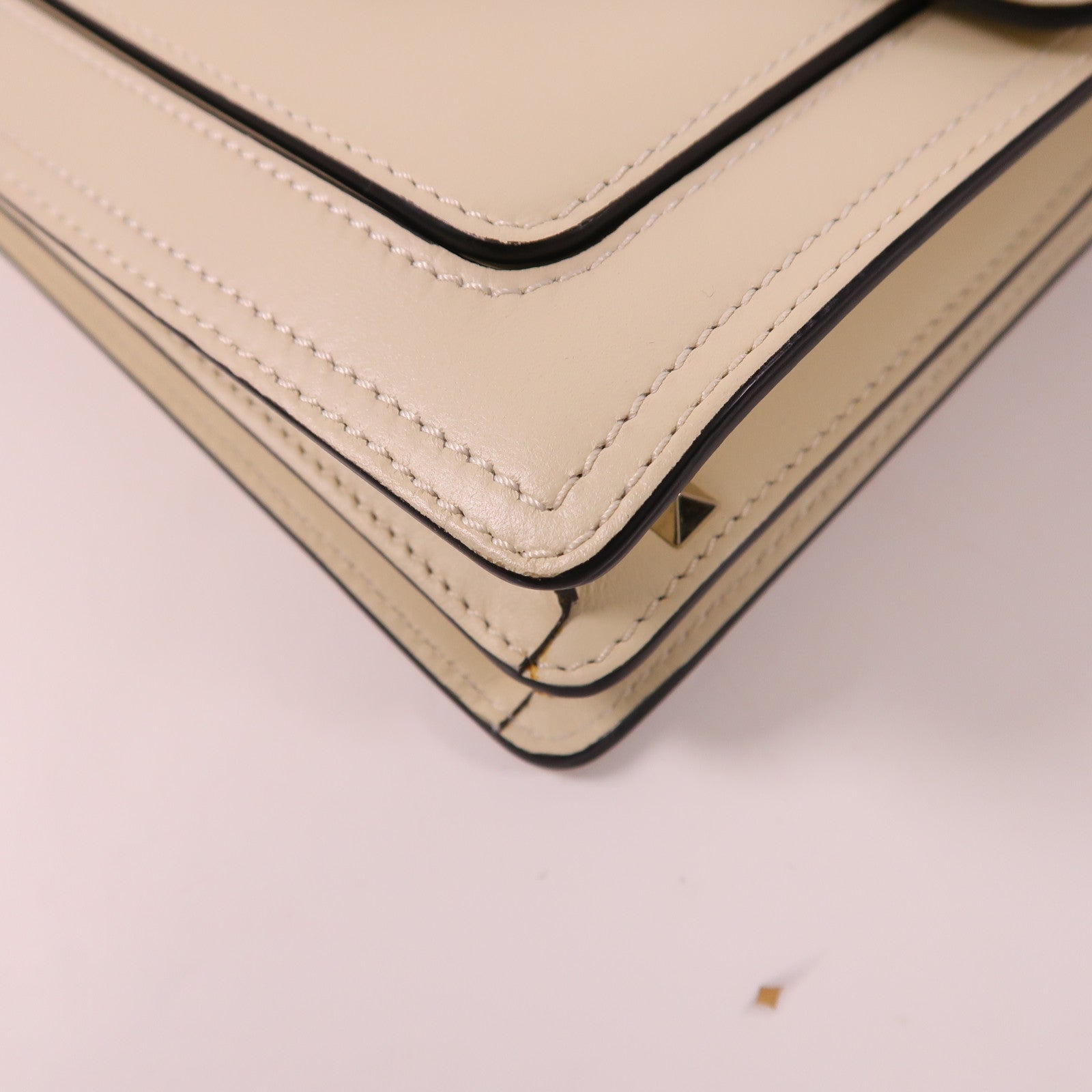 Valentino 牛皮皮革Shoulder Bag金扣手挽肩背兩用袋