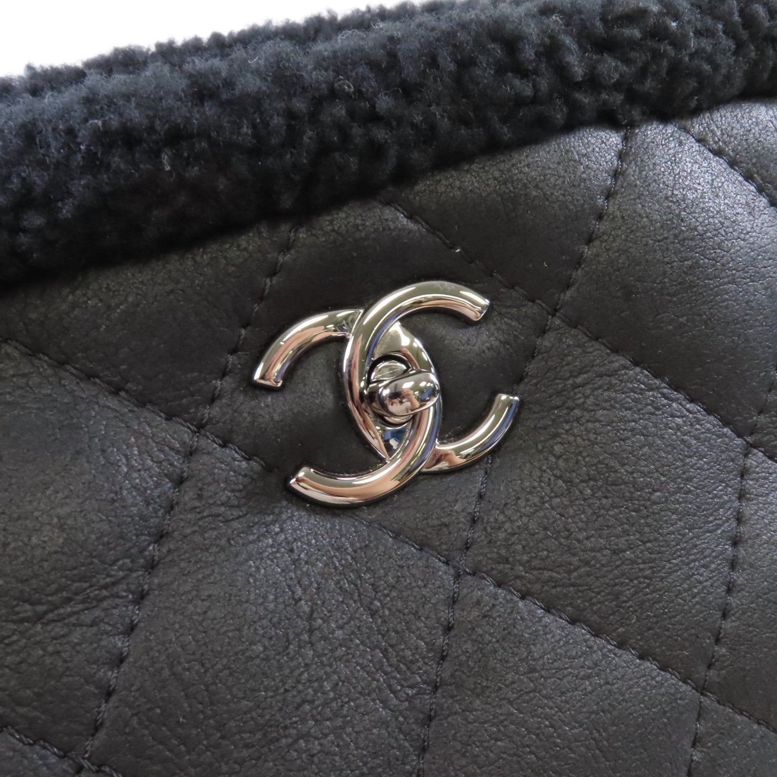 CHANEL 菱格羊皮皮革Tote Bag銀扣鏈帶肩背袋黑色