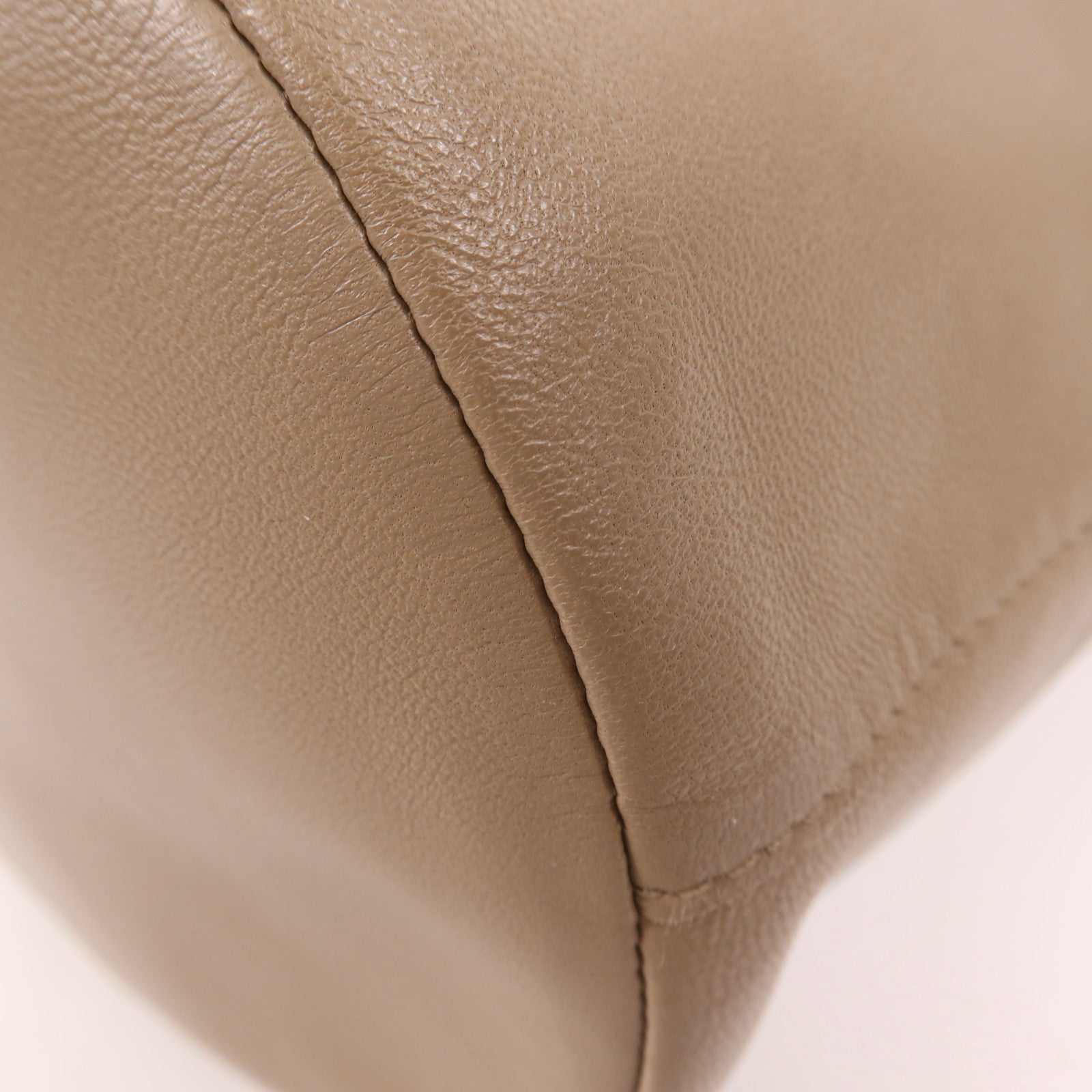 HERMES Milo皮革Bucket Bag銀扣手拿包Etoupe