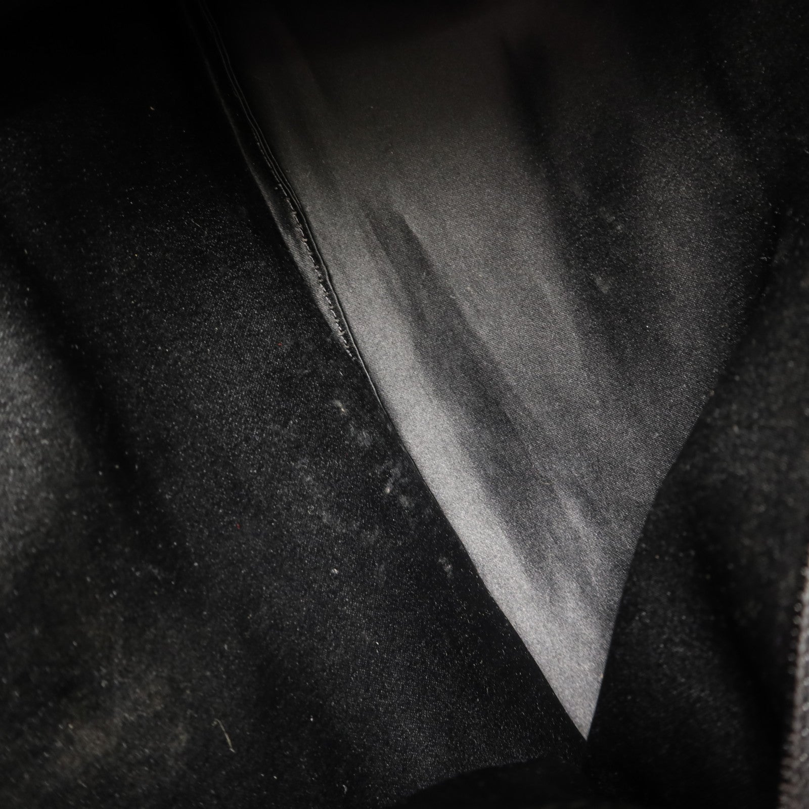 CHANEL 牛皮皮革Tote Bag銀扣肩背袋