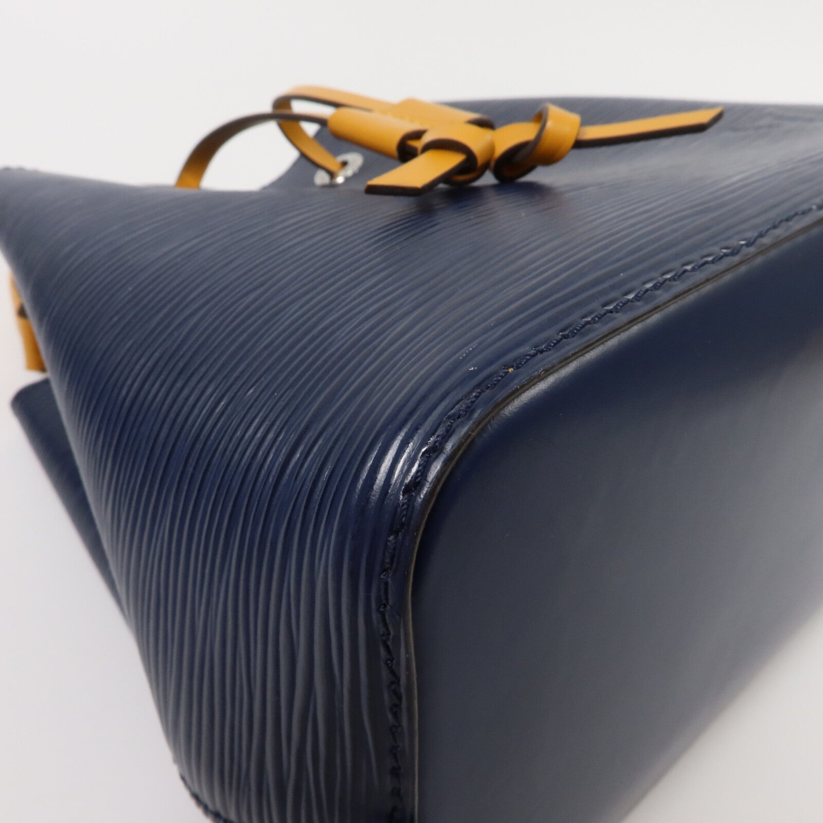 LOUIS VUITTON Epi Neo Noe BB手挽肩背兩用袋