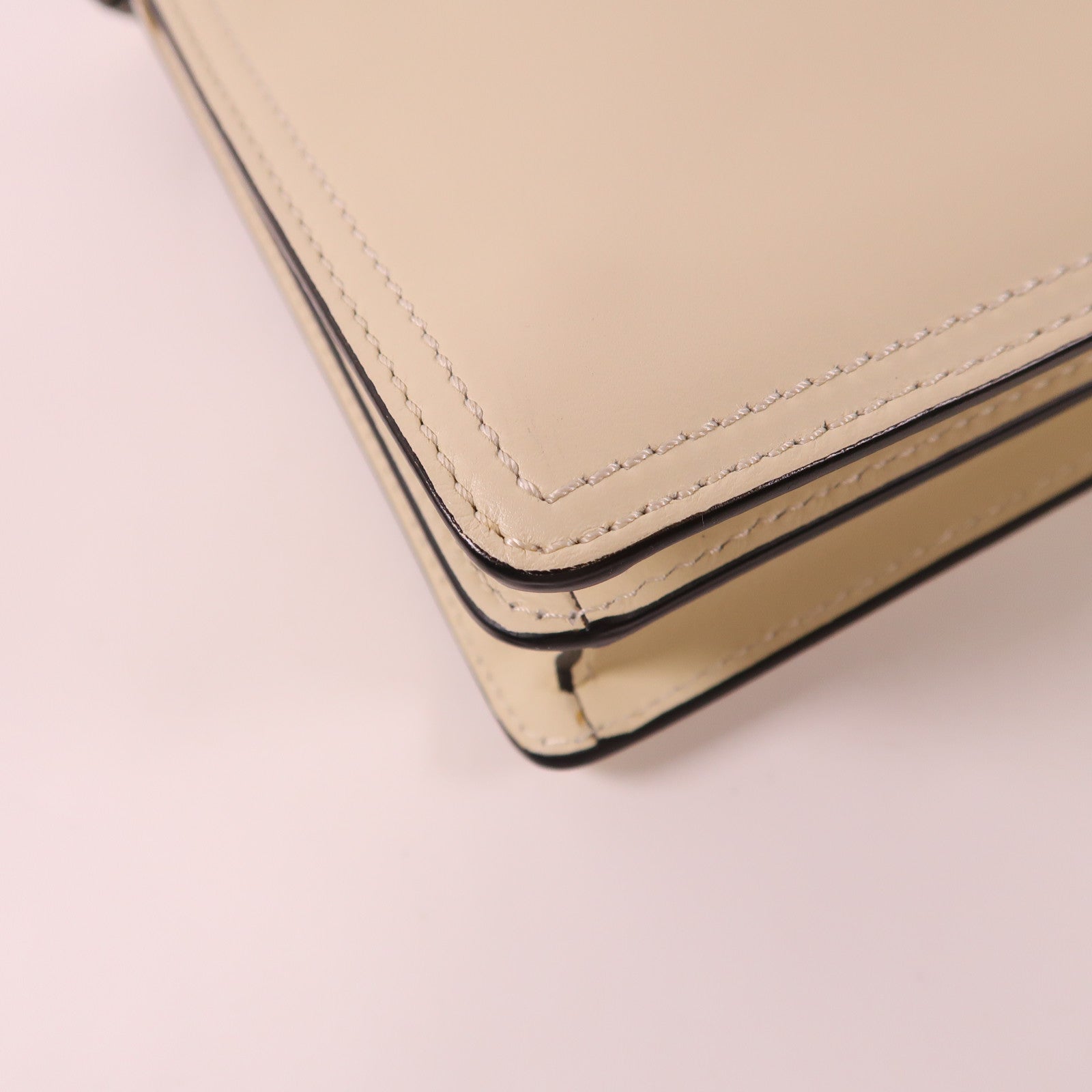 Valentino 【激減優惠】牛皮皮革Shoulder Bag金扣手挽肩背兩用袋