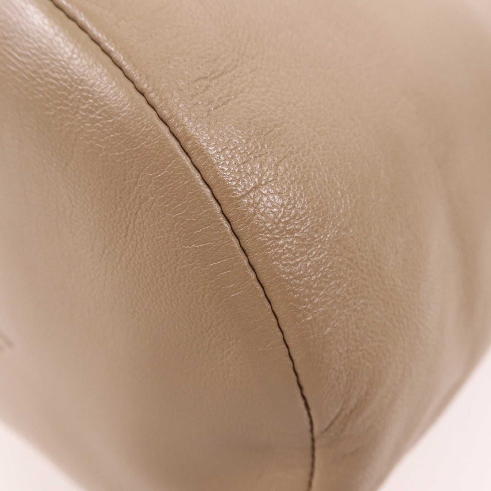 HERMES Milo皮革Bucket Bag銀扣手拿包Etoupe