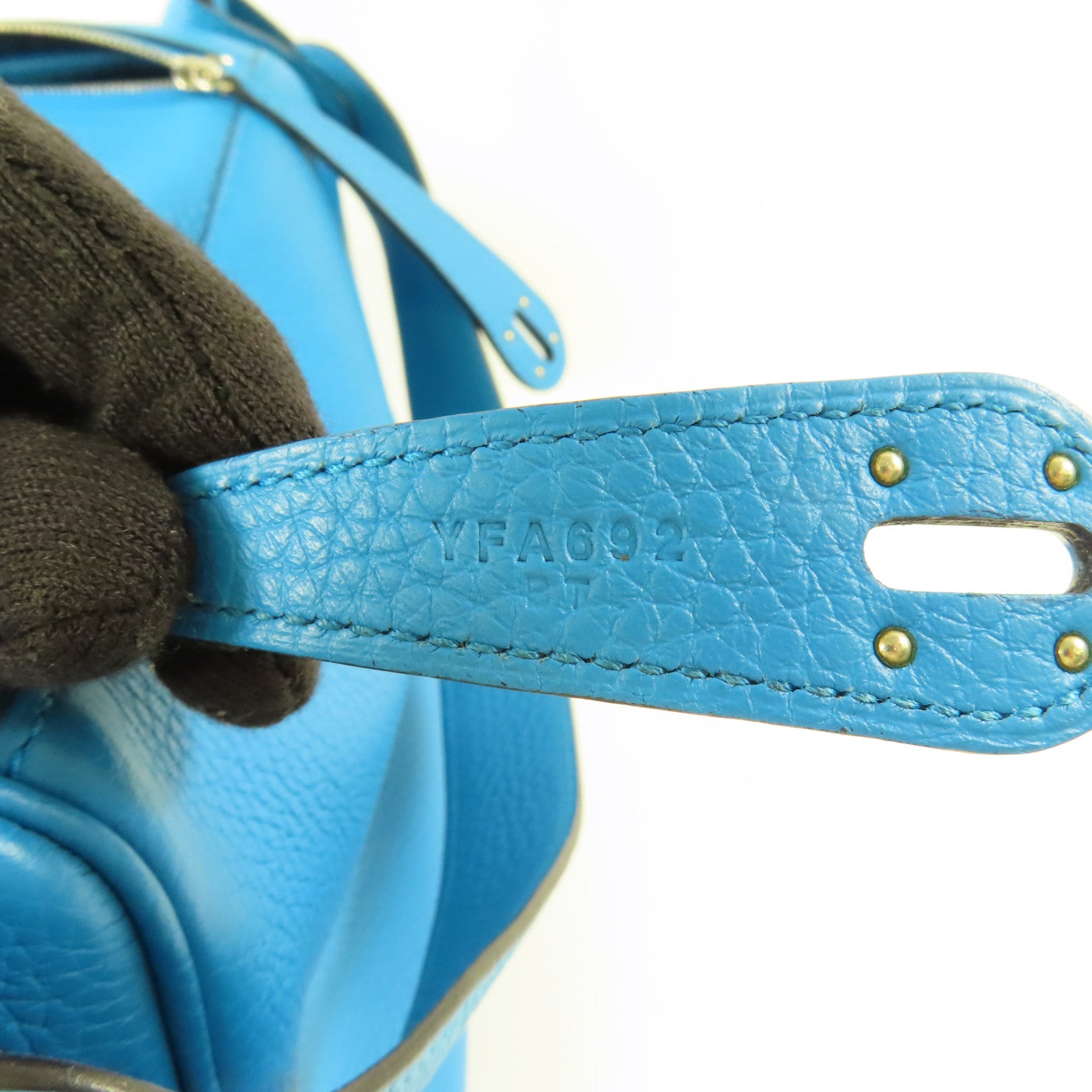 HERMES Clemence皮革Lindy 26銀扣手挽肩背兩用袋Bleu Frida