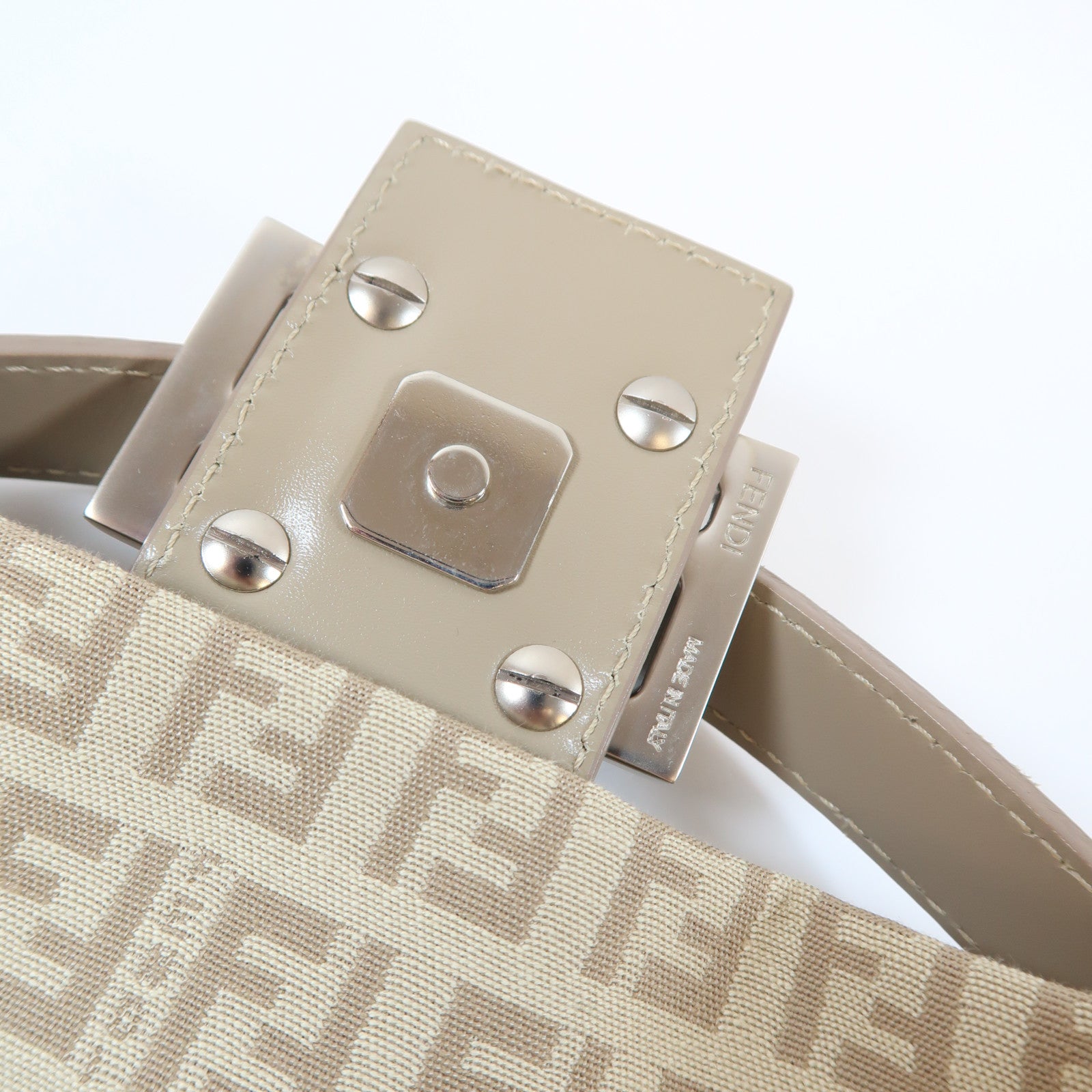 FENDI 帆布Zucchino Mamma Baguette銀扣手挽袋米色