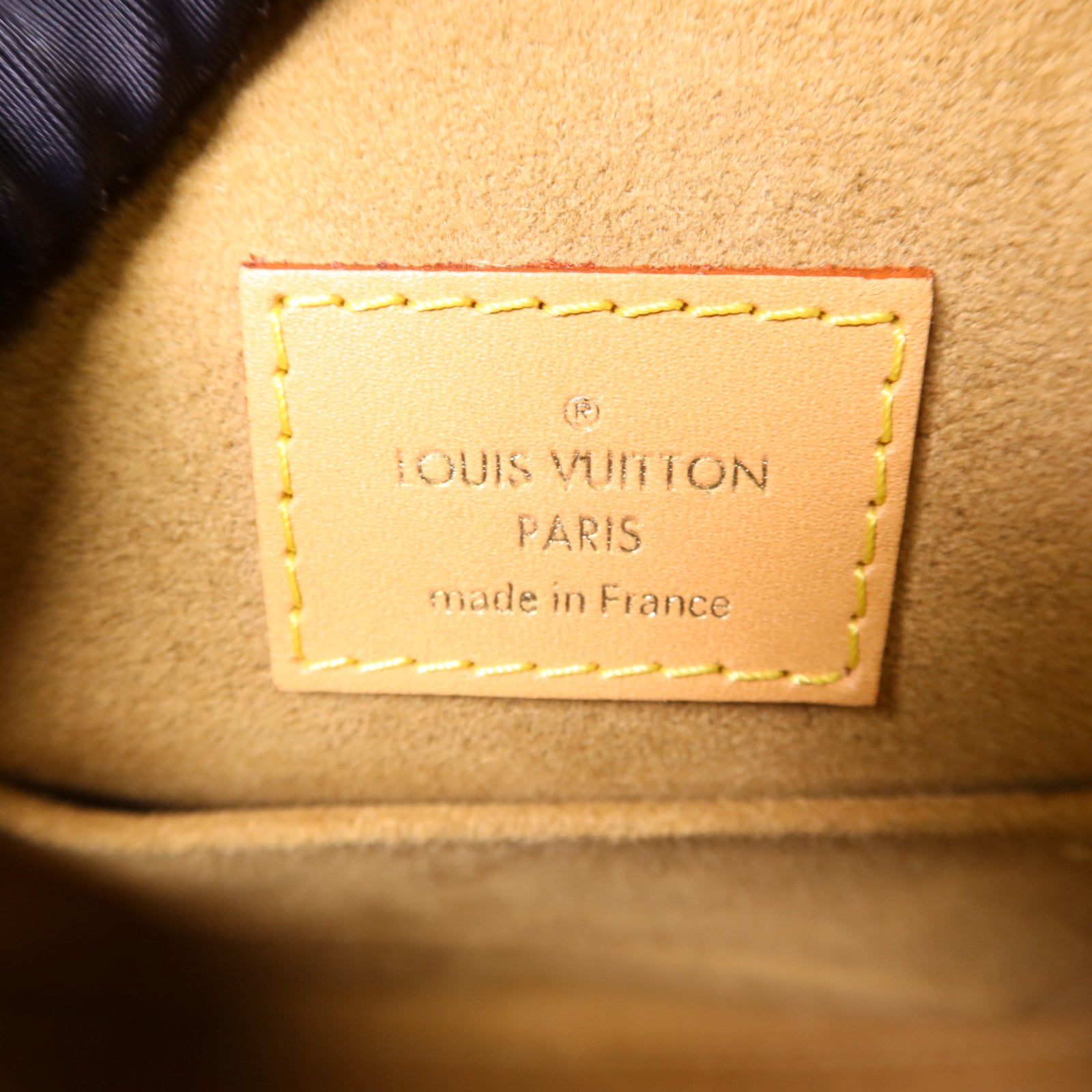 LOUIS VUITTON Monogram Boite Chapeau Souple MM金扣肩背袋