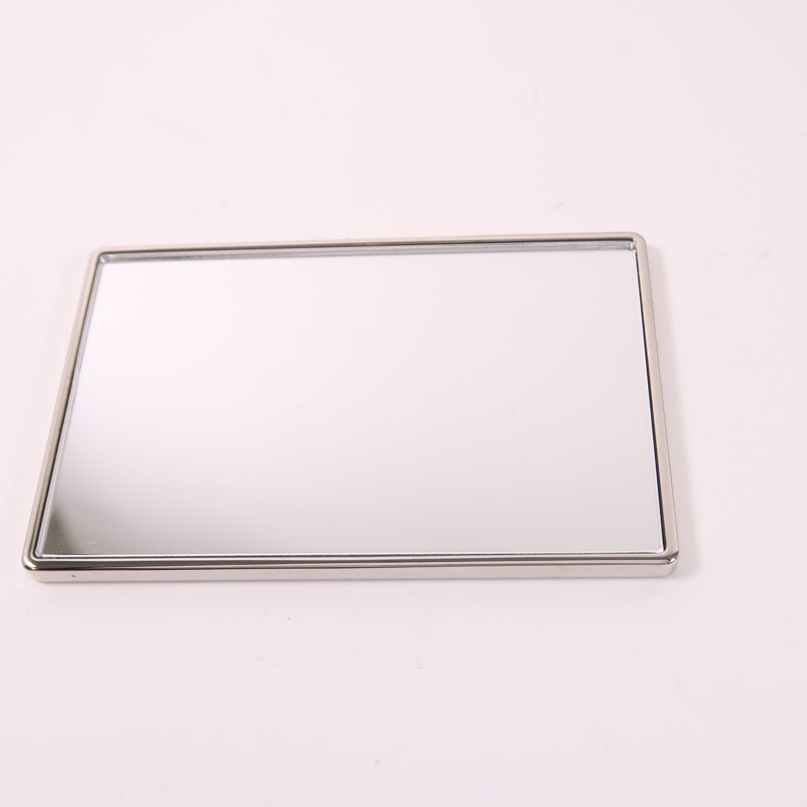 GUCCI 漆皮皮革Clutch Bag銀扣手拿包