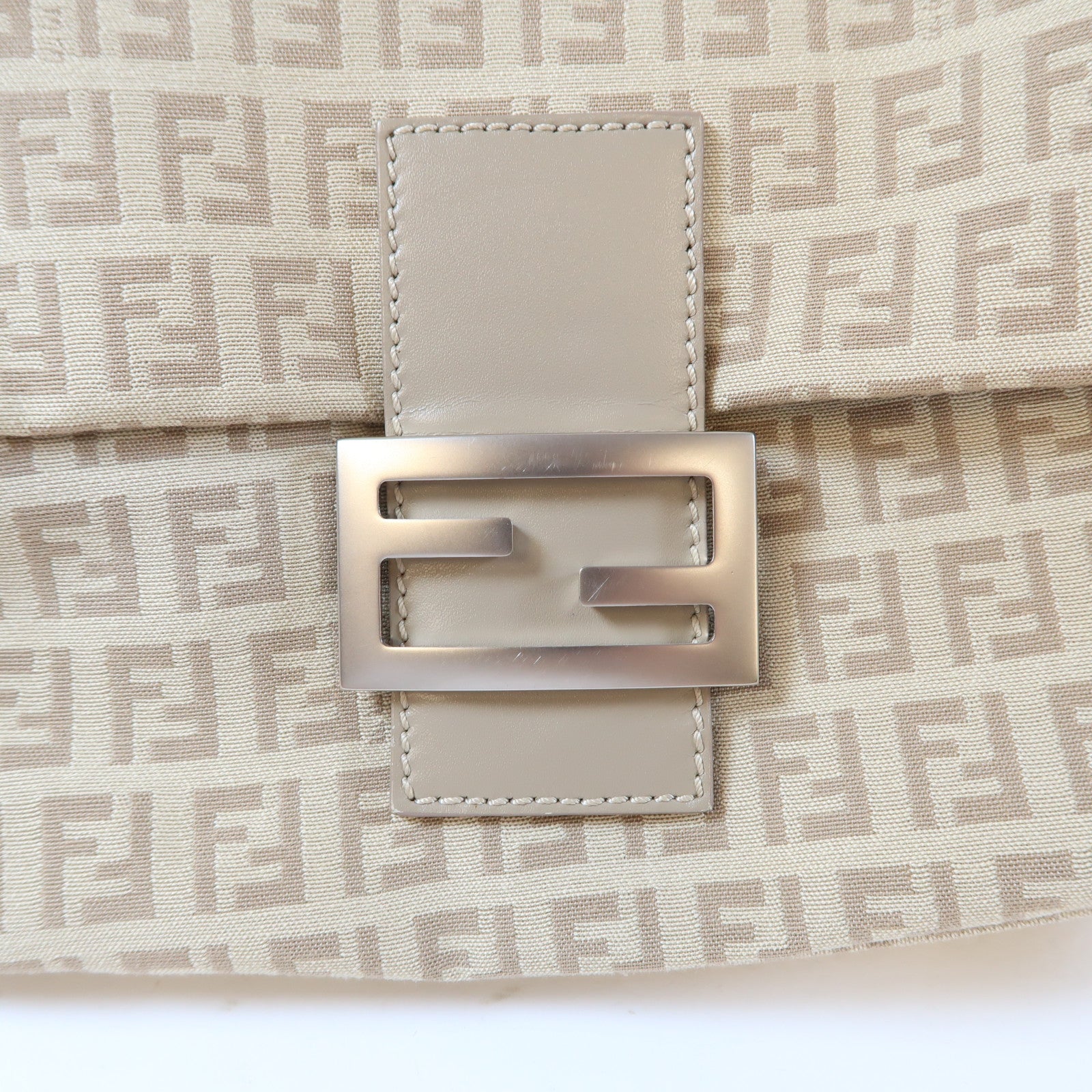 FENDI 帆布Zucchino Mamma Baguette銀扣手挽袋米色