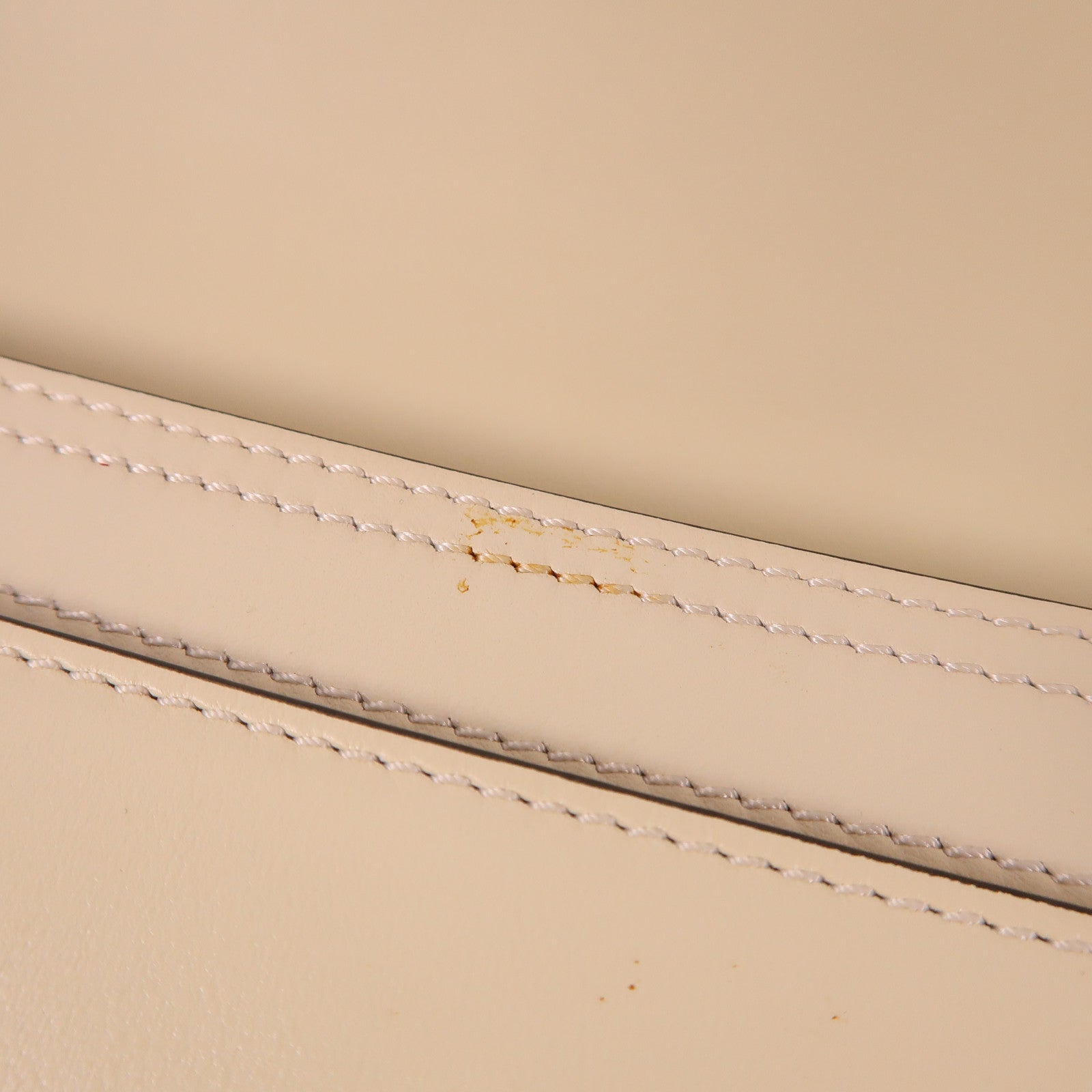 Valentino 【激減優惠】牛皮皮革Shoulder Bag金扣手挽肩背兩用袋