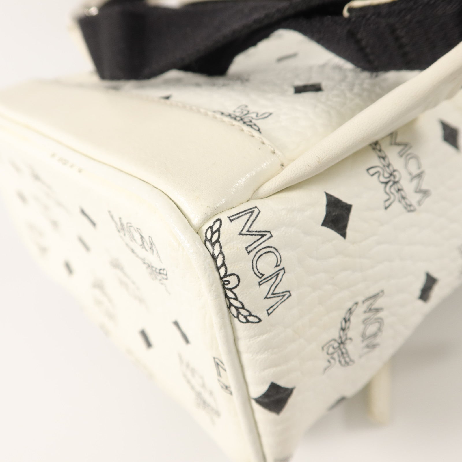 MCM 塗層帆布Stark Backpack背包